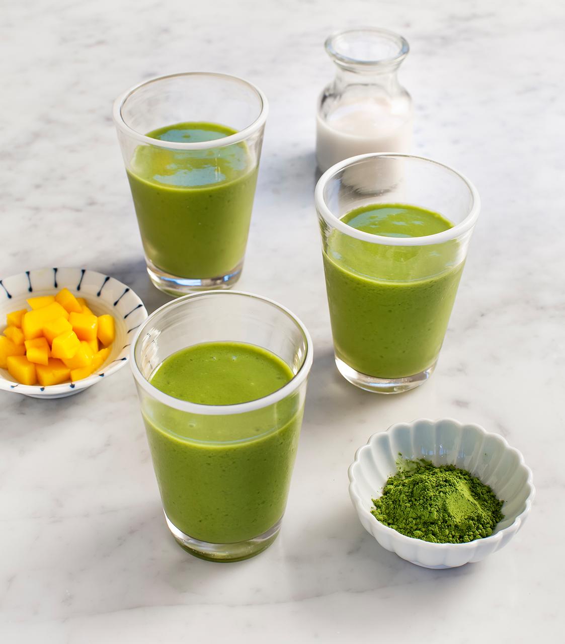 Matcha-Mango-Smoothie