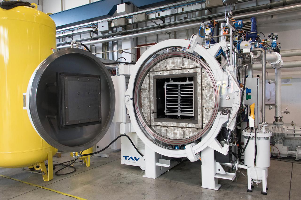 Furnace MIM 5 For Debinding And Sintering At High Temperature