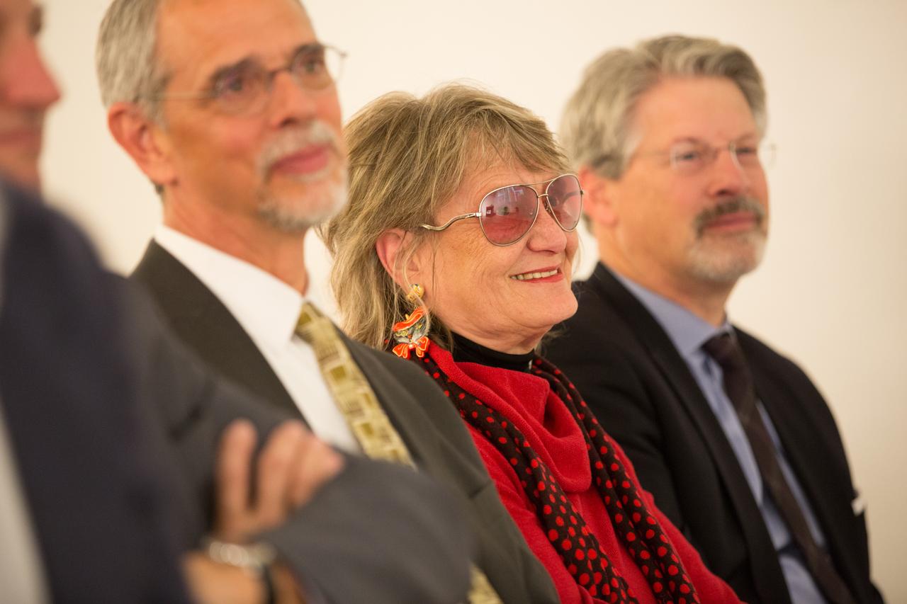 Vision care, Glasses, Smile, Tie, Gesture, Interaction, Collar, Suit