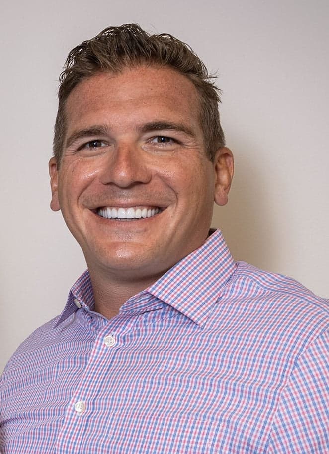Headshot, Portrait, Clothing, Forehead, Smile, Collar