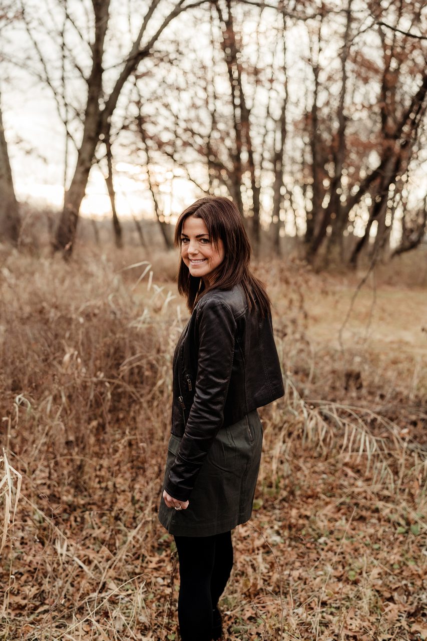 People in nature, Natural environment, Flash photography, Outerwear, Smile, Plant, Wood, Branch, Tree, Happy