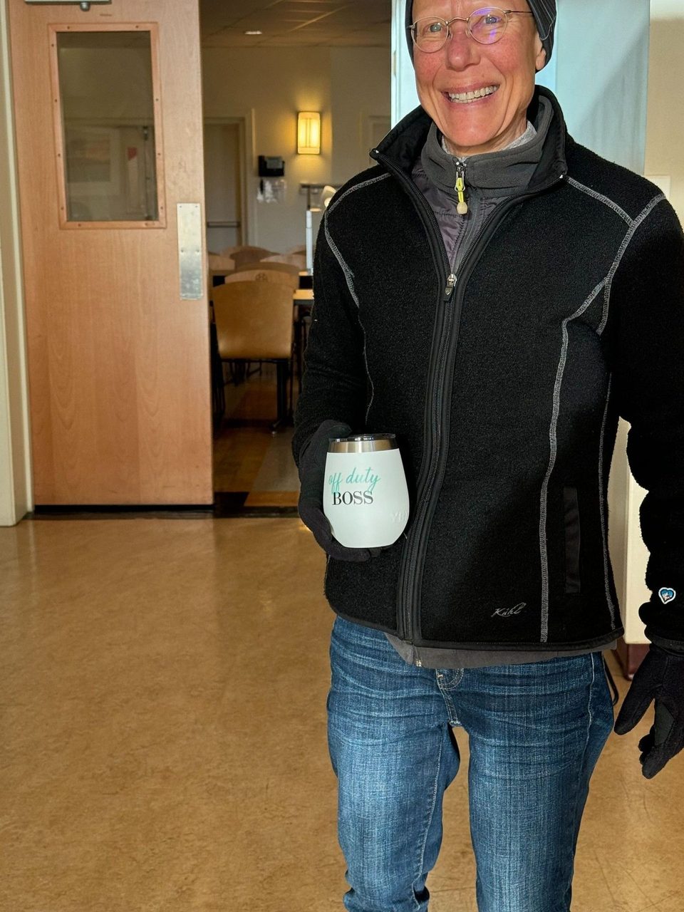 Vision Care, Facial expression, Eyewear, Sleeve, Glasses, Smile, Outerwear, Textile, Jacket, Denim