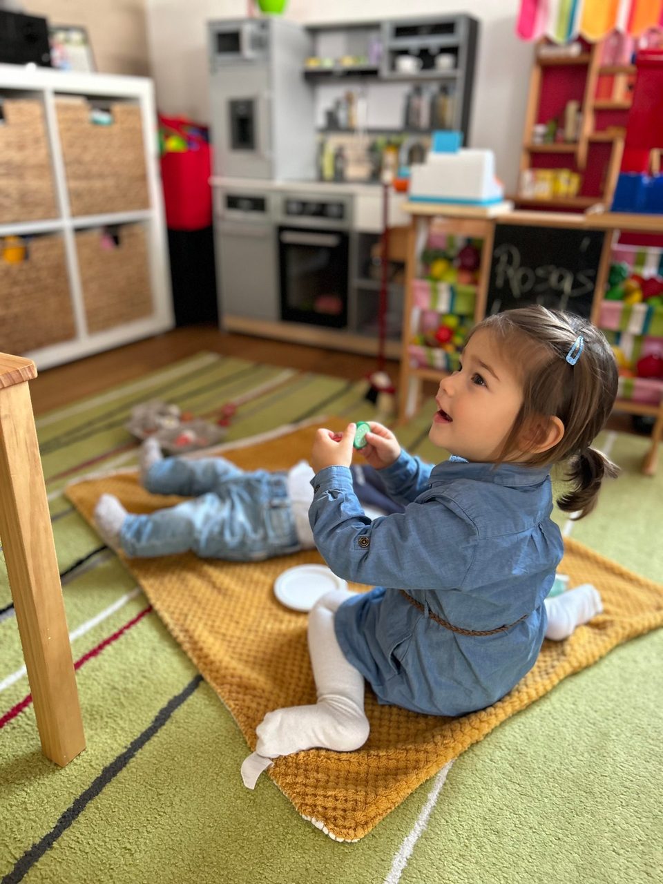 Leg, Product, Shelf, Wood, Floor, Flooring, Comfort, Toddler