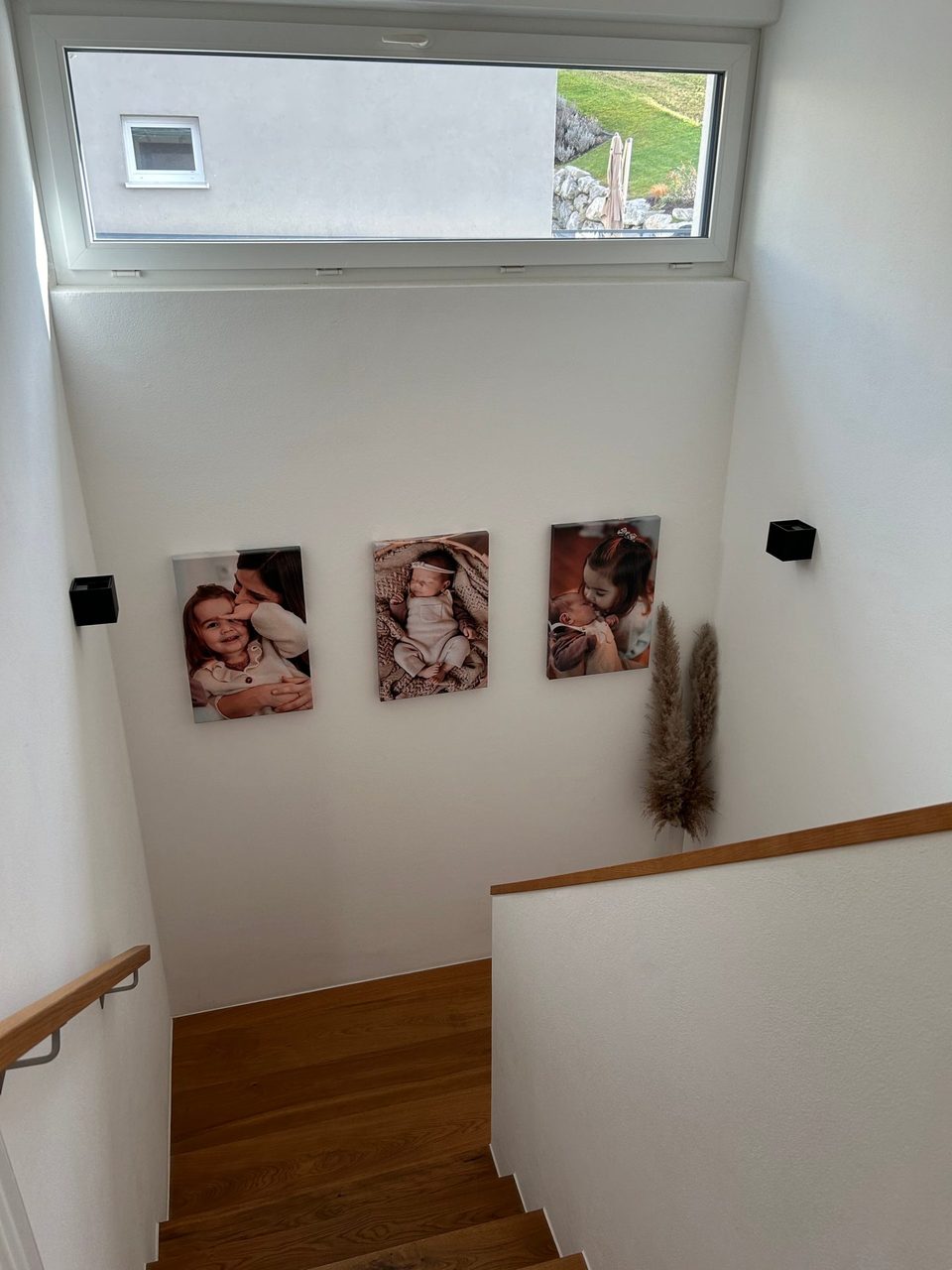 Interior design, Wood, Stairs, Flooring, Floor, Room, Ceiling