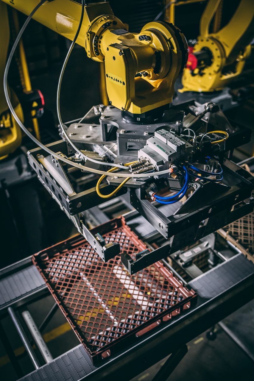 Grate, Computer cooling, Circuit component, Electronic engineering, Yellow