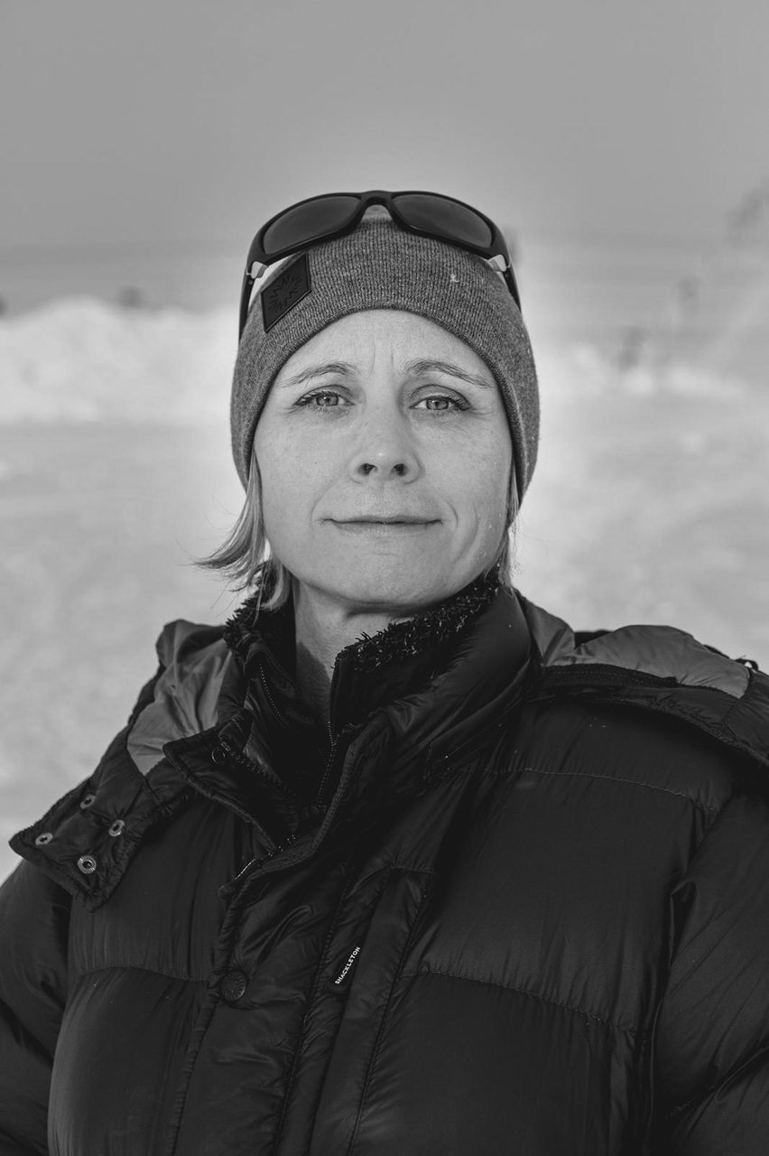 Flash photography, Head, Outerwear, Eye, Cap, Happy, Sky, Black-and-white