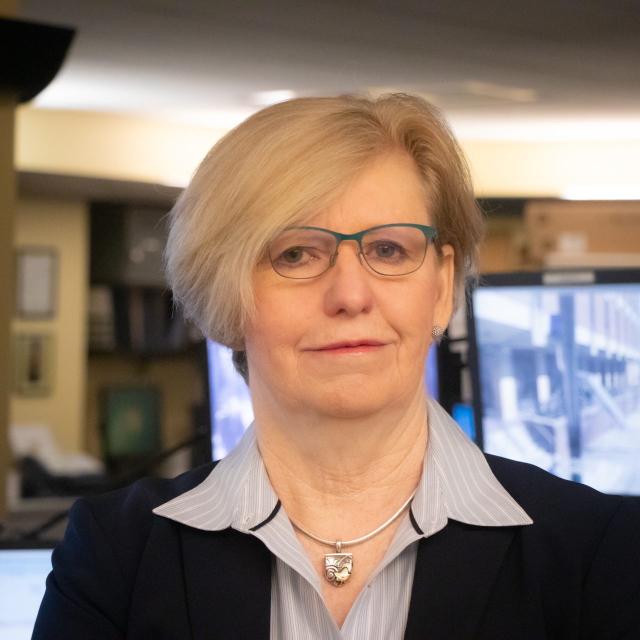 Vision care, Forehead, Glasses, Lip, Eyewear, Coat