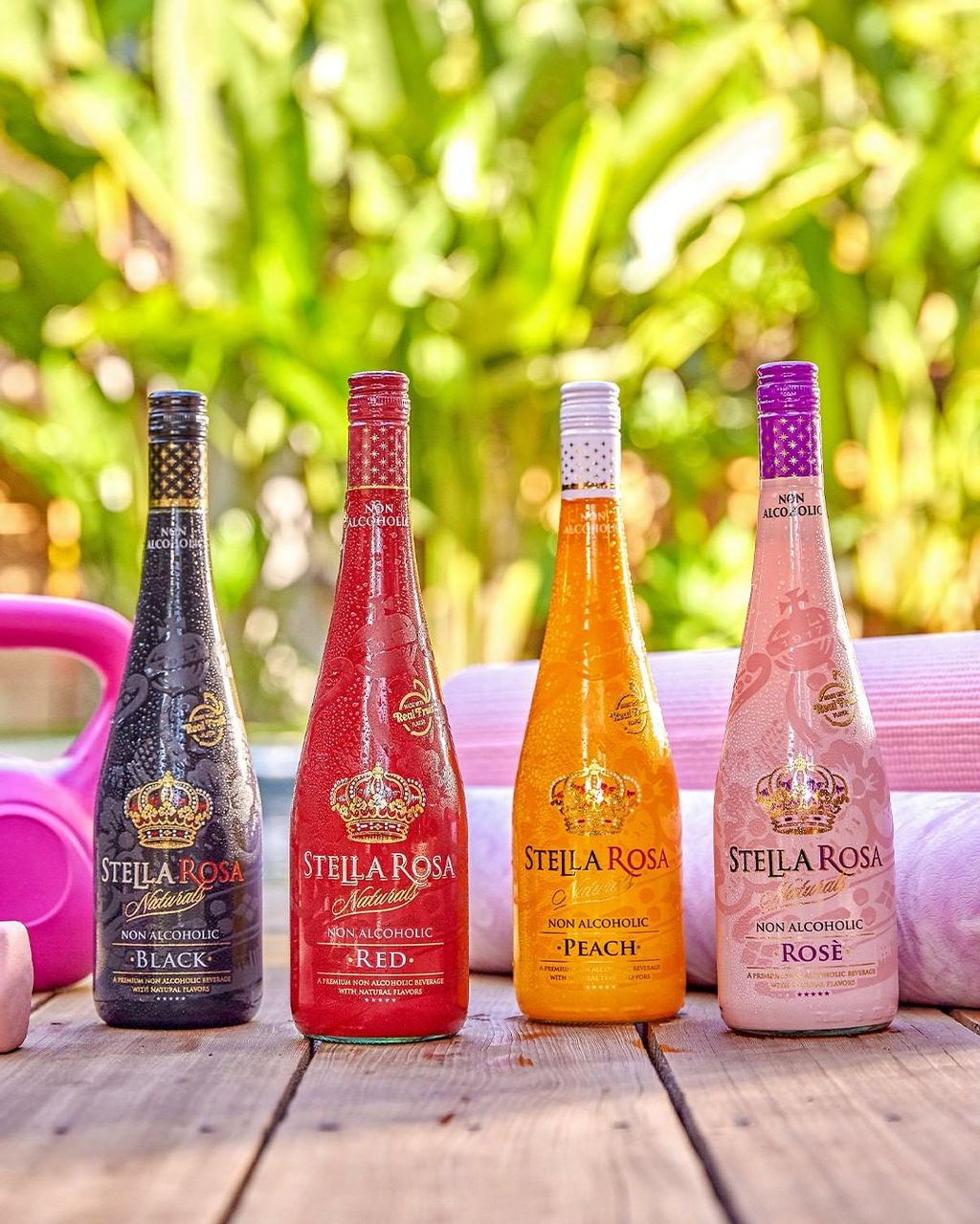 Glass bottle, Alcoholic beverage, Liquid, Drink, Food