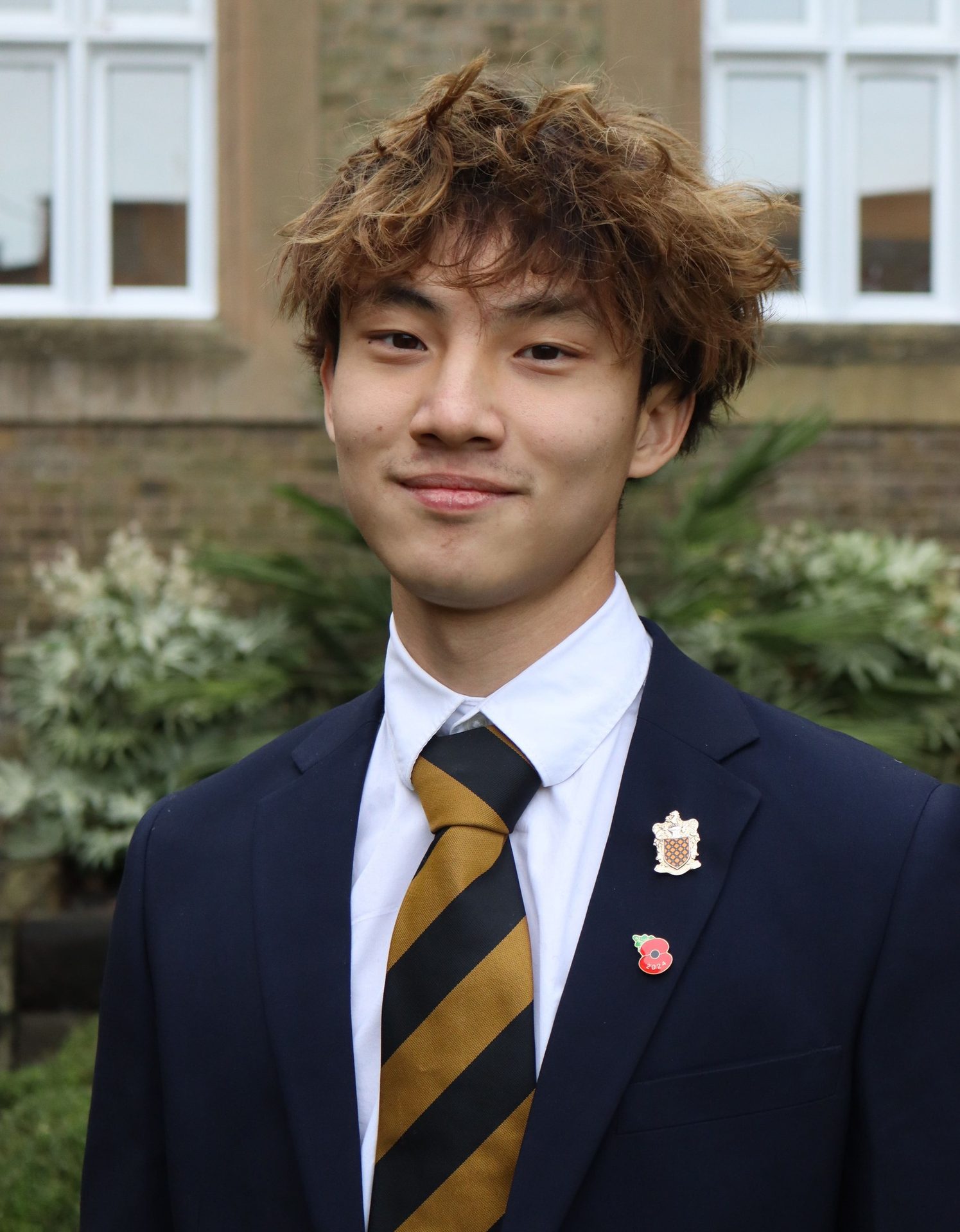 Formal wear, School uniform, Dress shirt, Collar, Necktie, Happiness, Blazer