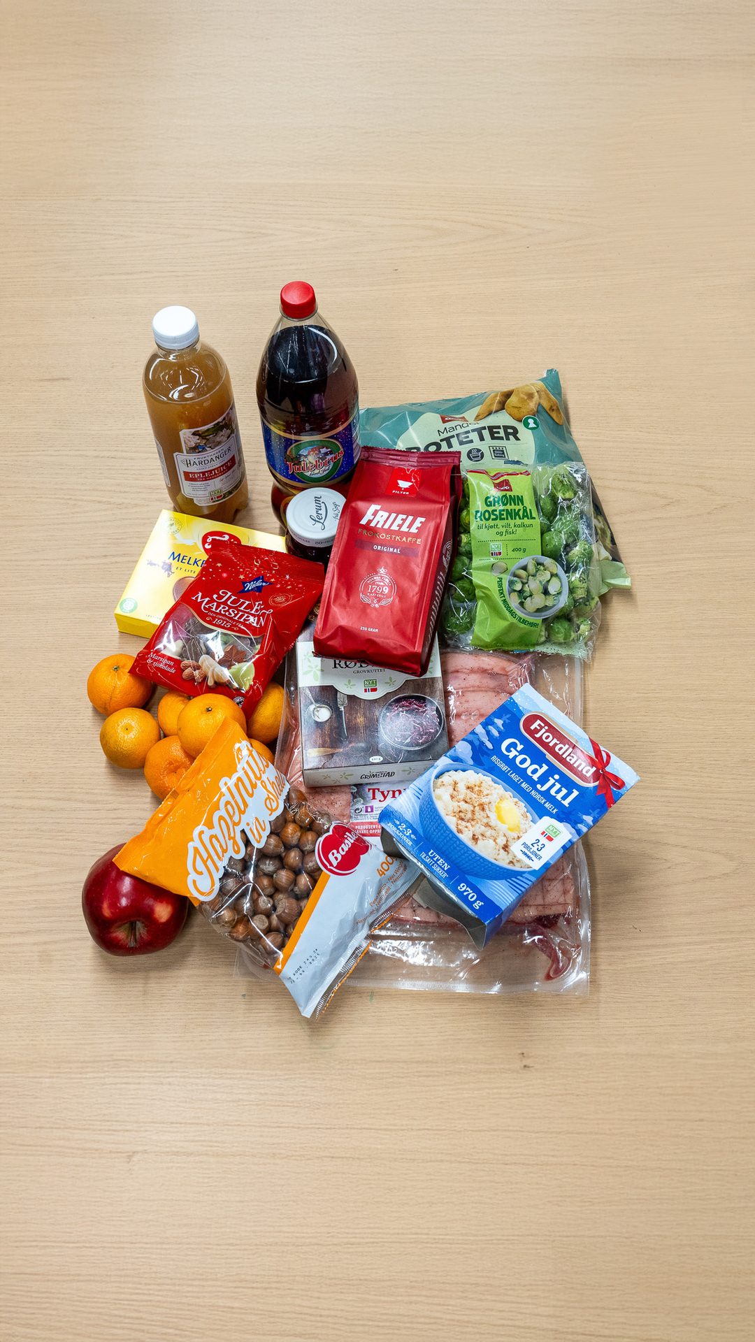 Bottle cap, Food, Liquid, Fluid, Ingredient