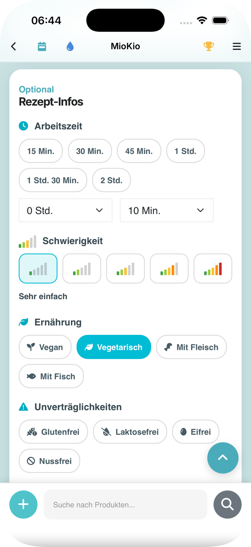 A mobile app screen for 'MioKio' displaying recipe information, including sections for preparation time, difficulty ('Sehr einfach' selected), dietary preferences ('Vegetarisch' selected), and intolerances.