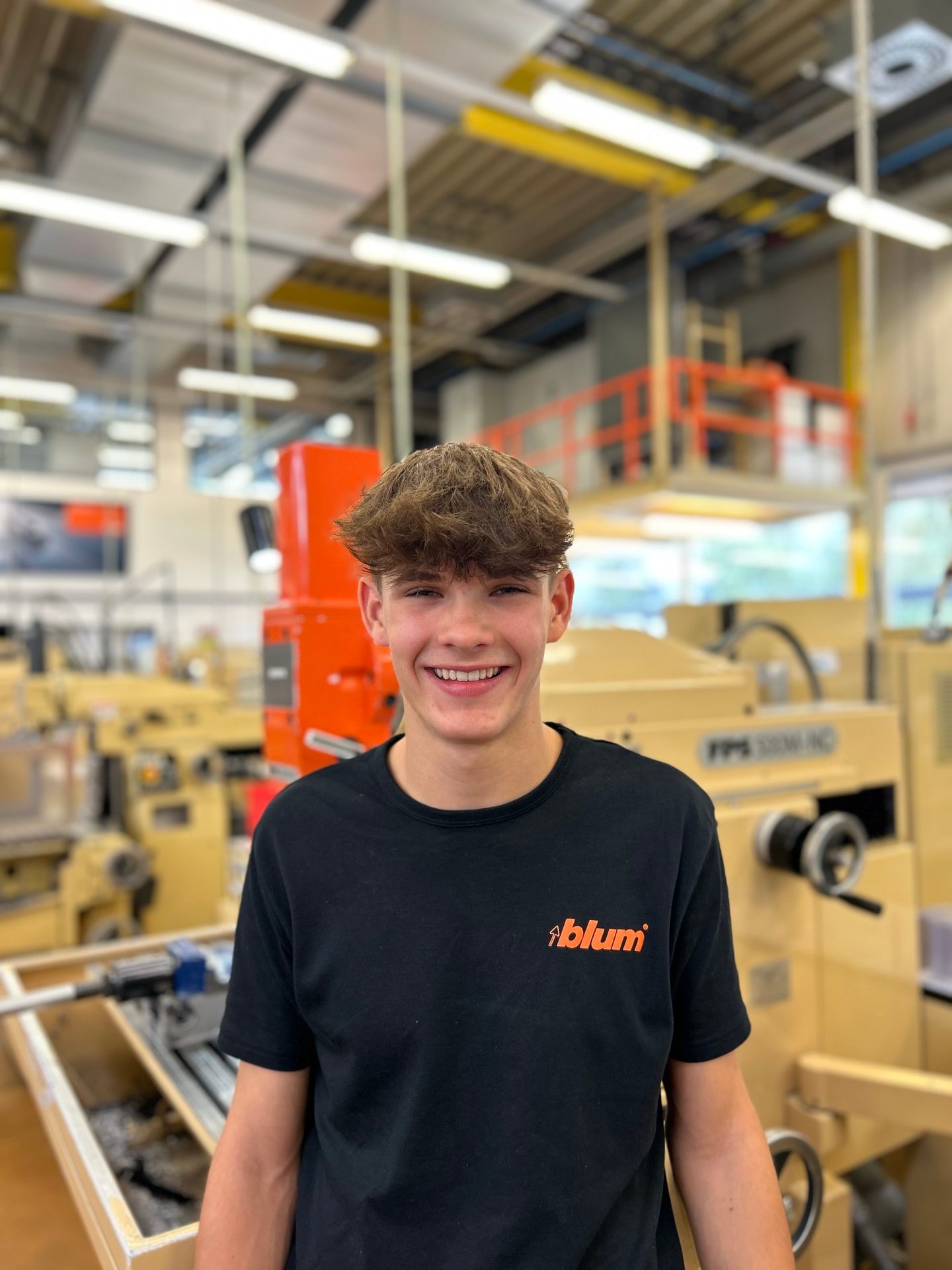 Smile, Sleeve, Customer
