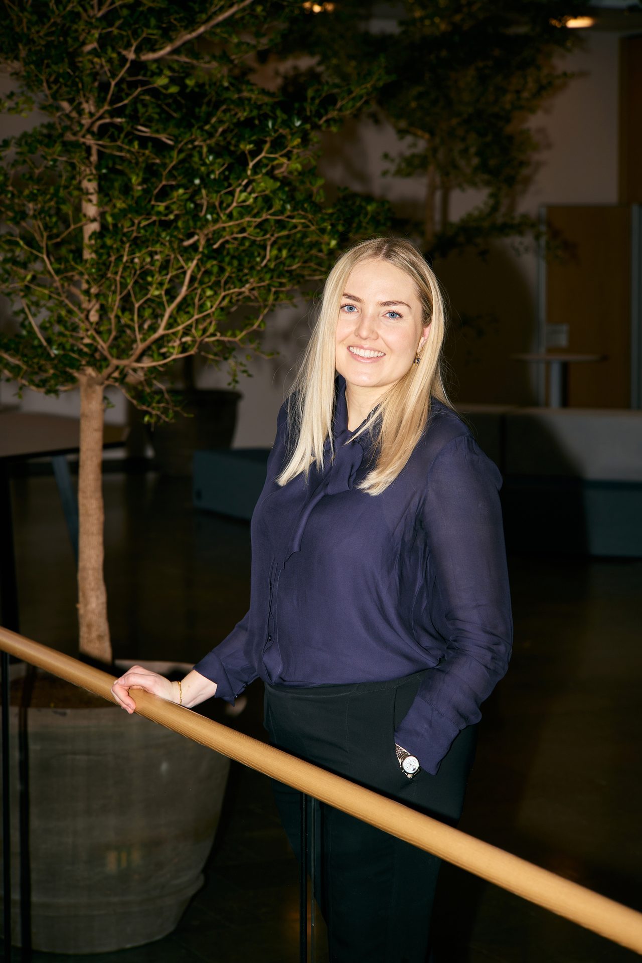 Flash photography, Smile, Sleeve, Plant, Standing, Tree