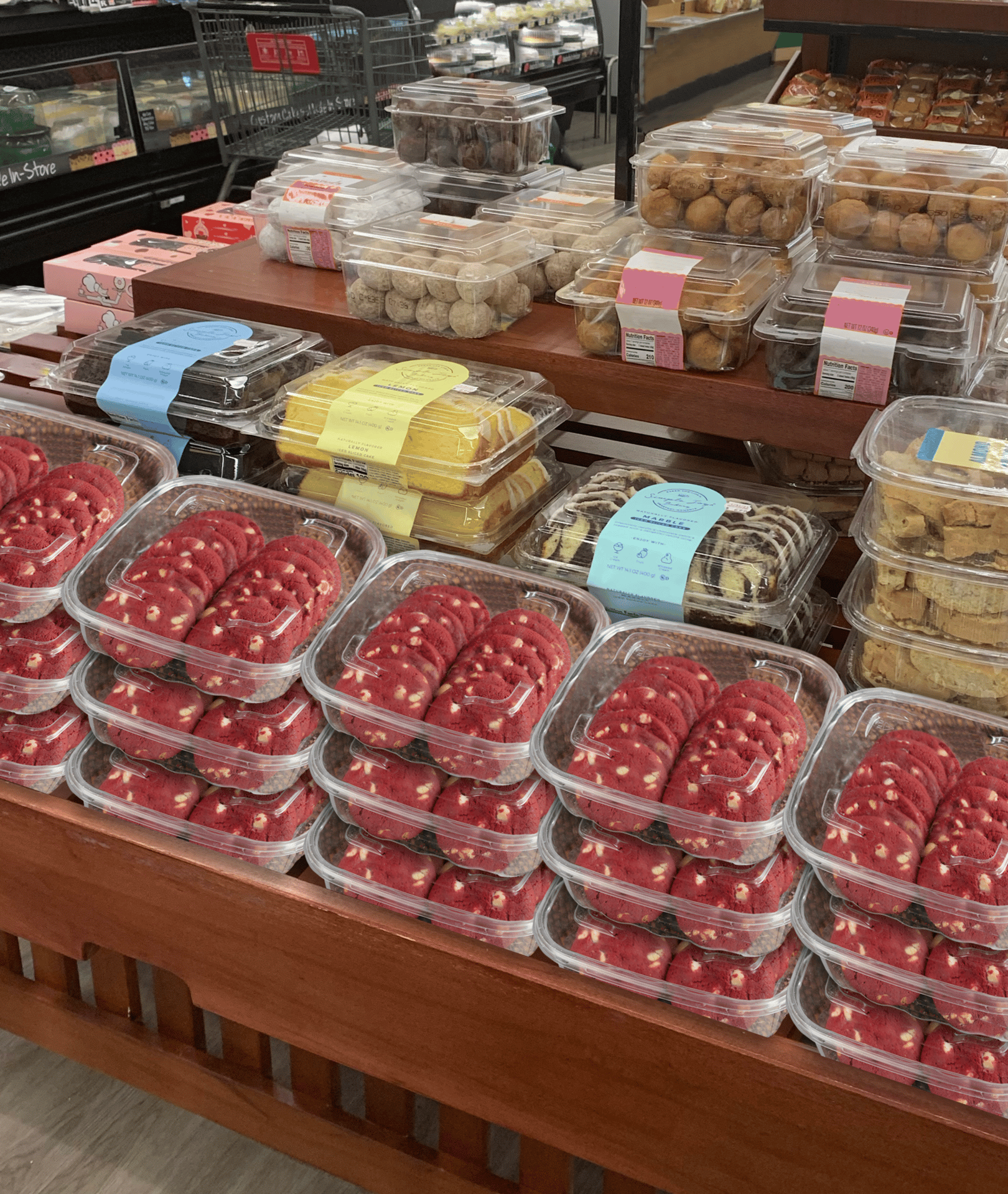 Food storage, Convenience store, Public space, Ingredient, Cuisine, Retail, Market
