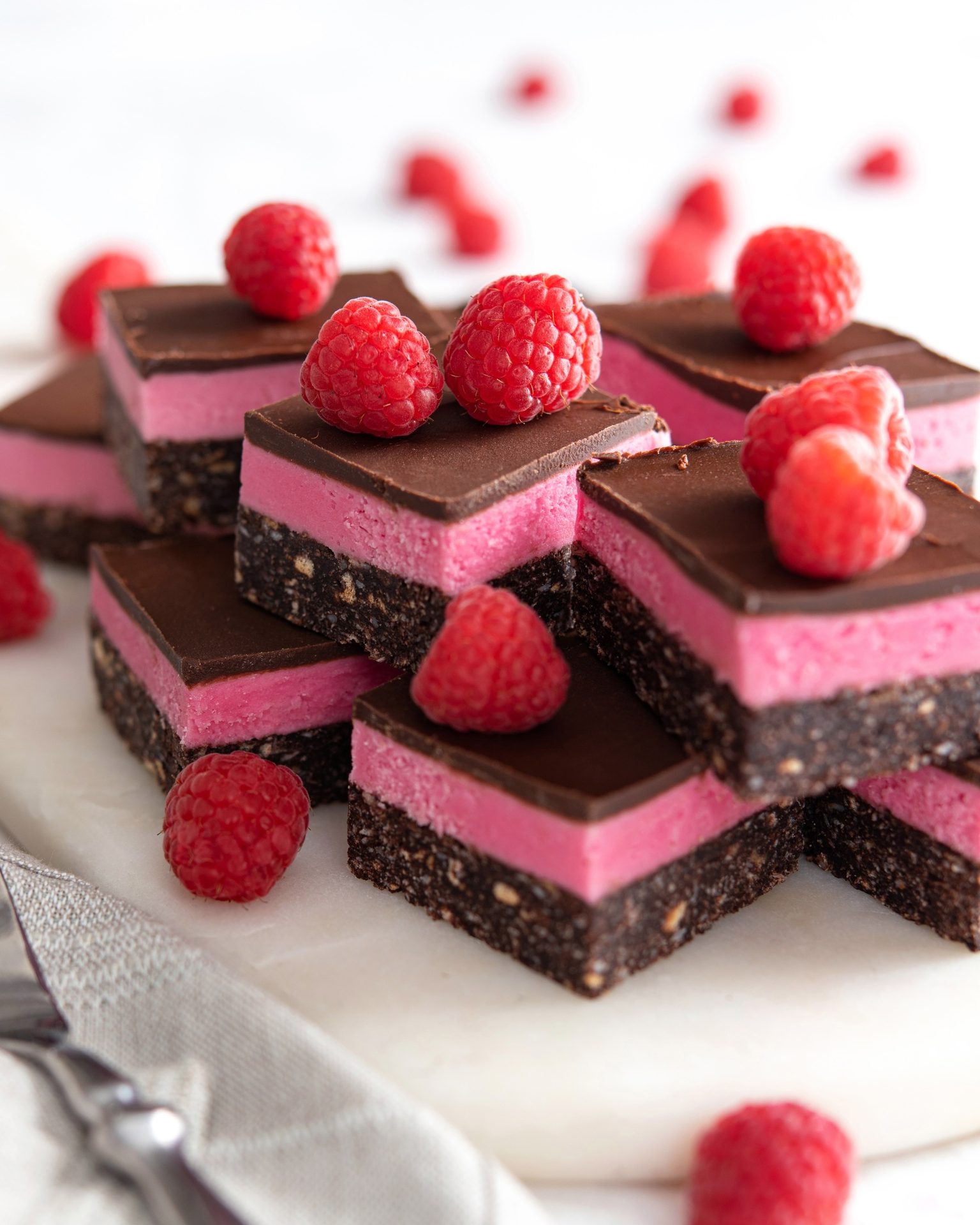Baked goods, Staple food, Giri choco, Tableware, Ingredient, Recipe, Cake, Cuisine, Dish