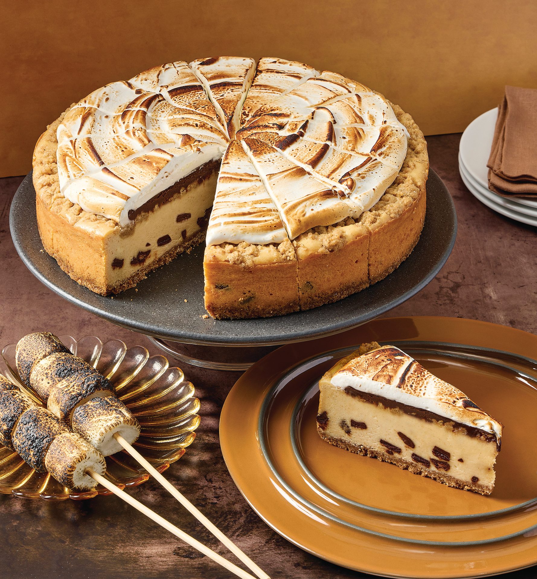 Baked goods, Food, Cheesecake, Smores, Dishware, Plate, Ingredient, Cake, Cuisine, Recipe, Dish