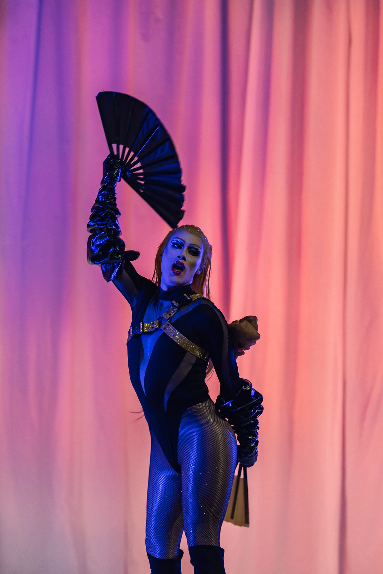 Performing Arts, Performance art, Costume design, Entertainment, Thigh, Cosplay