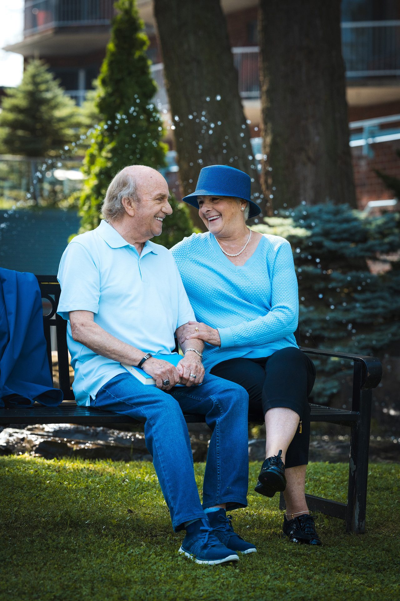 People in nature, Outdoor Bench, Smile, Happiness, Sitting, Leisure, Lap, Spring