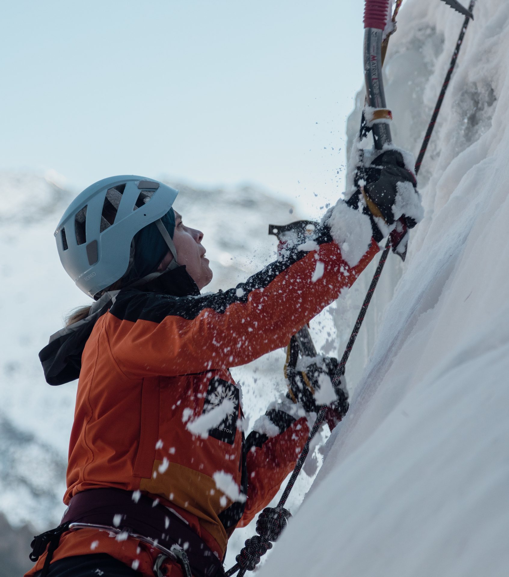 Sports equipment, Winter sport, Snow, Glove, Helmet, Slope, Climbing, Sky