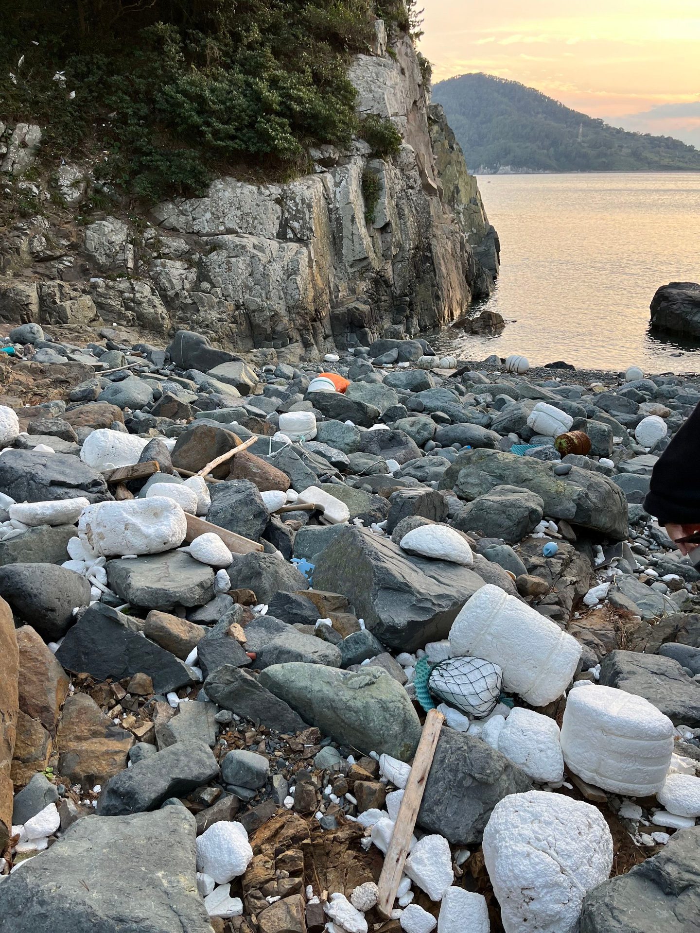 Water, Sky, Bedrock, Watercourse, Wood