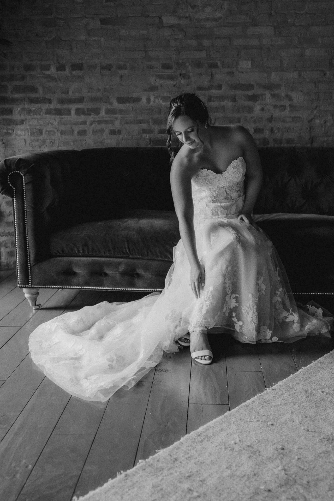 Wedding dress, Bridal Clothing, Formal wear, Photograph, Bride, White, Gown, Happiness