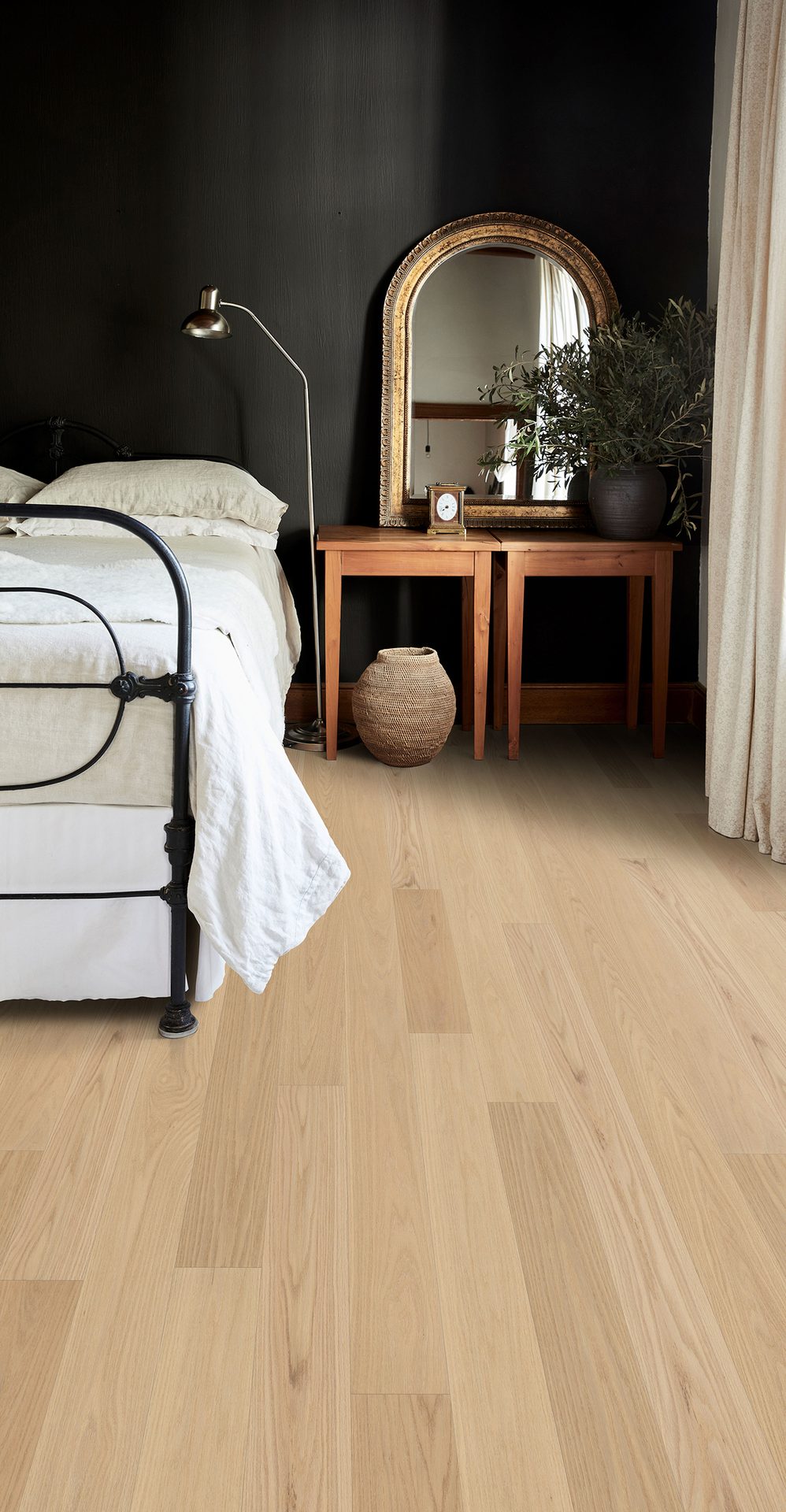 Alt text: Estate Collection, Oak Vizcaya, Wood flooring, Interior design, Floor, Hardwood