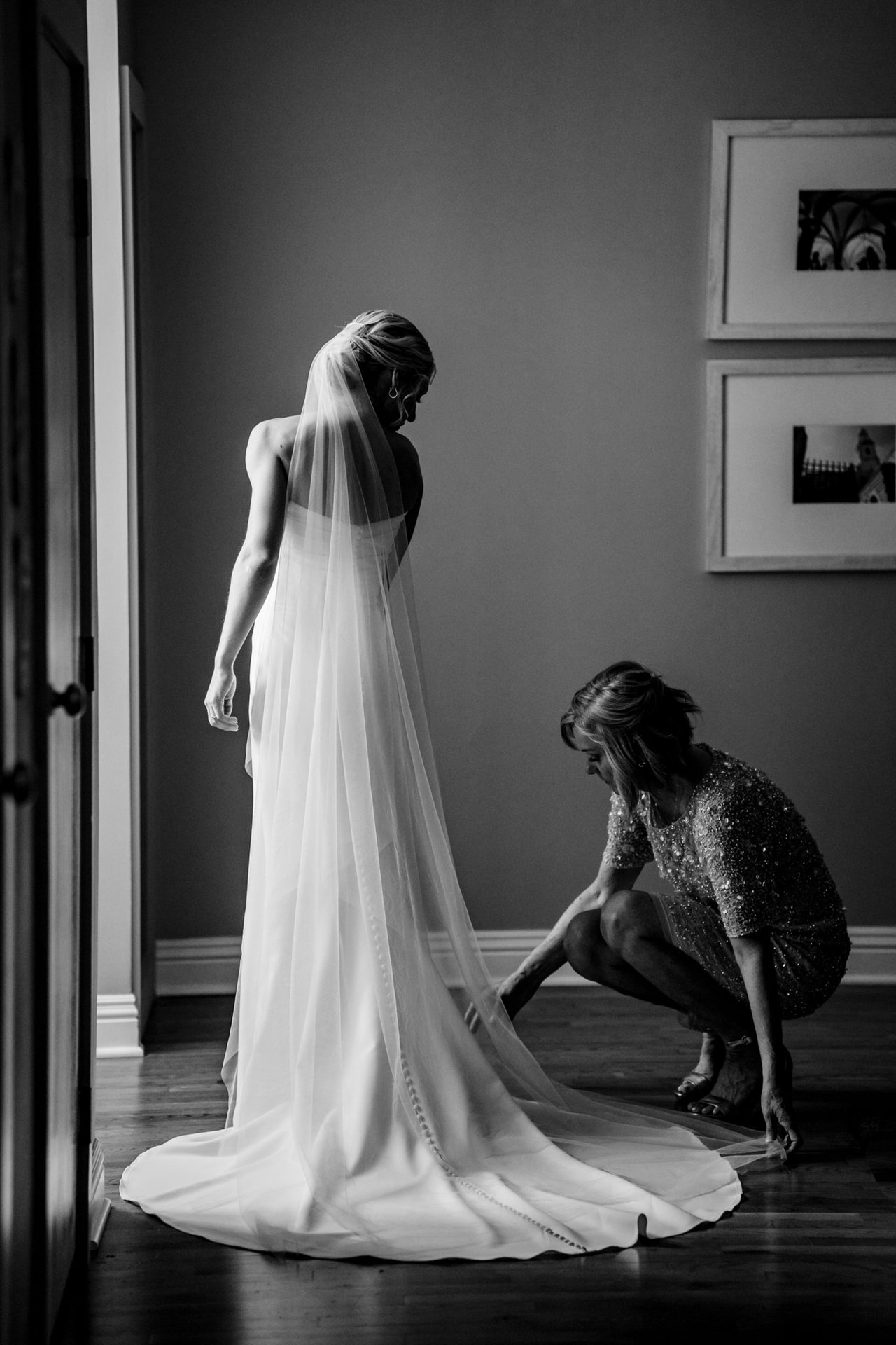 Wedding dress, Flash photography, Bridal veil, Shoulder, White, Black, Standing, Black-and-white, Gown