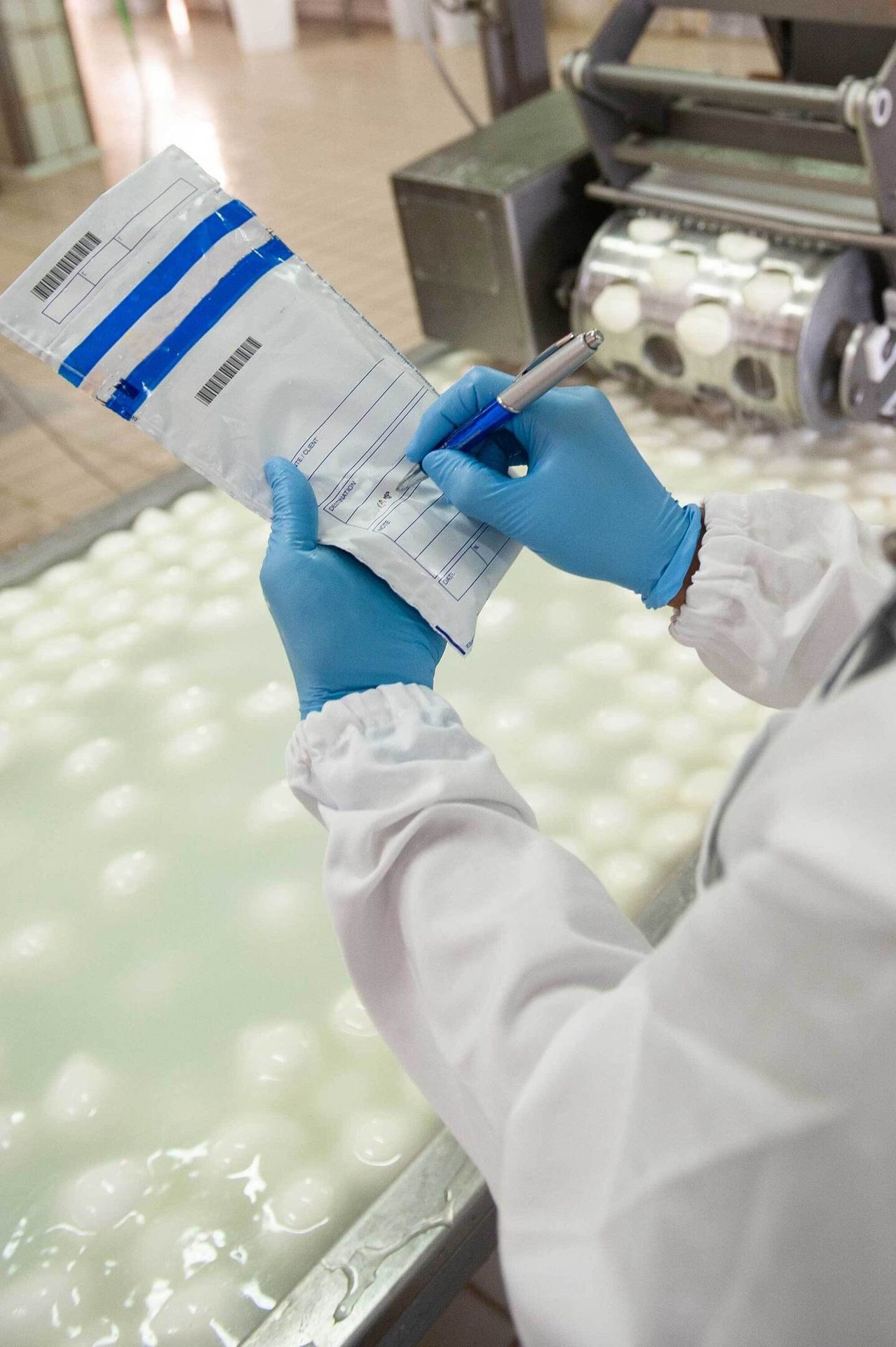 Safety glove, Laboratory equipment, Scientist, Research, Solution, Fluid, Researcher