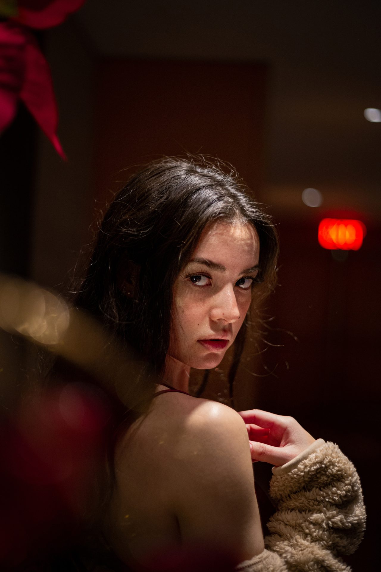 Flash photography, Lip, Hand, Eyebrow, Shoulder, Eyelash, Dress, Tableware