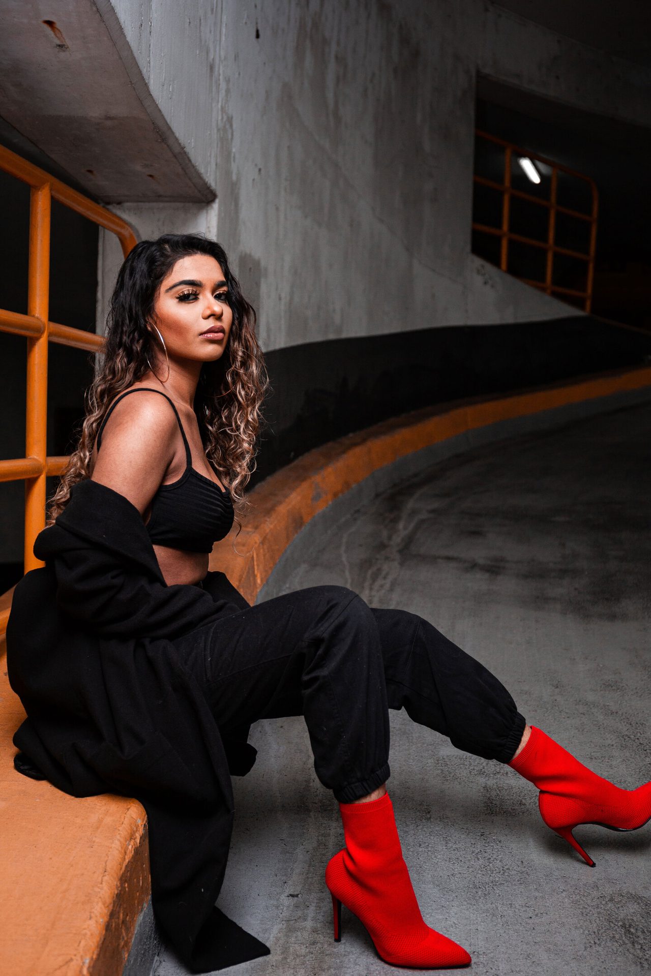 Fashion Model, Photo shoot, High-heeled shoe, Beauty, Black, Thigh, Waist, Knee