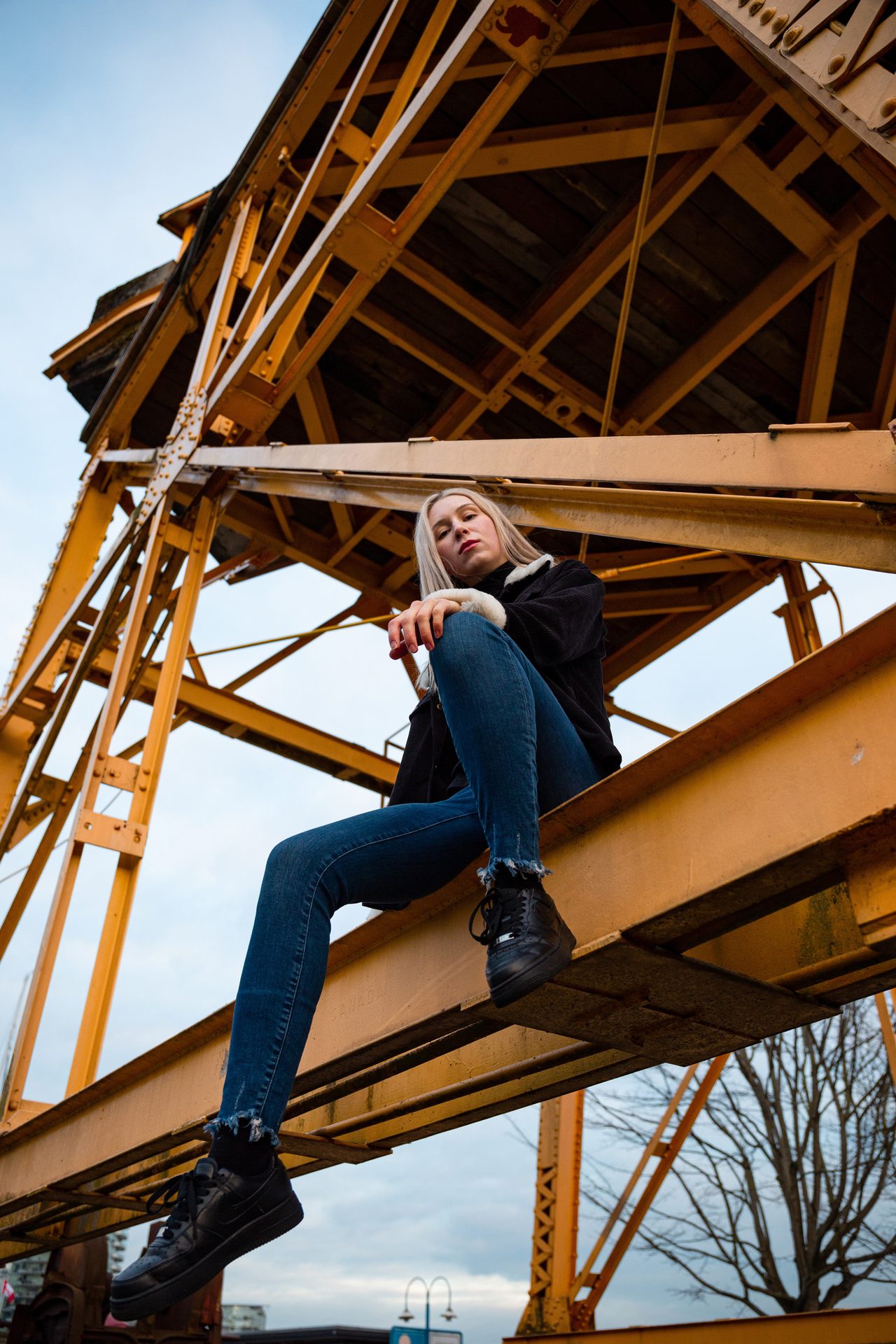 Sky, Jeans, Wood, Sunglasses, Beam