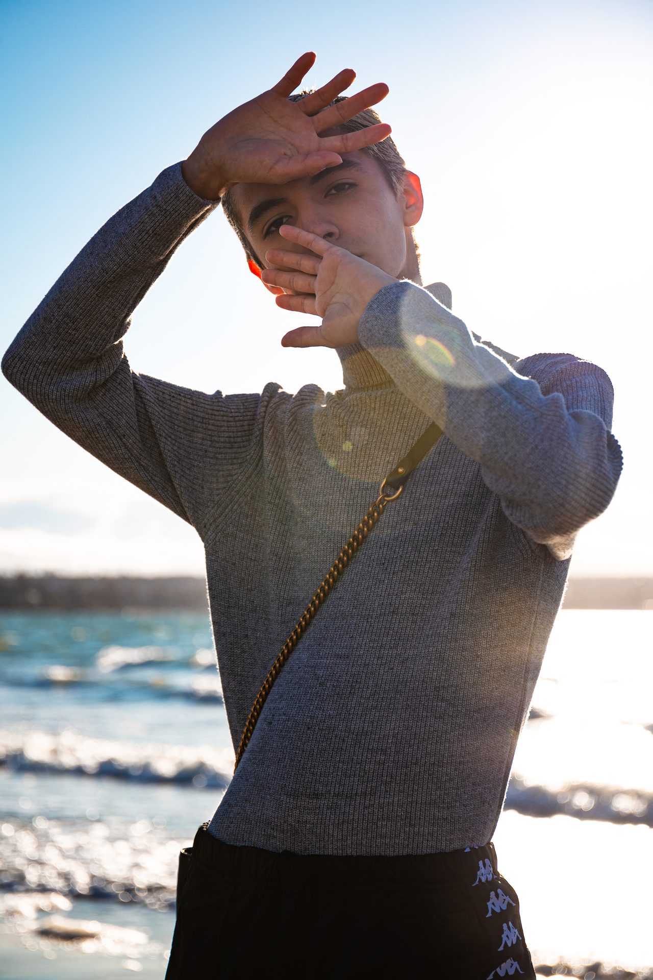 People in nature, Flash photography, Sky, Water, Shoulder, Neck, Sleeve, Happy, Gesture, Sunlight