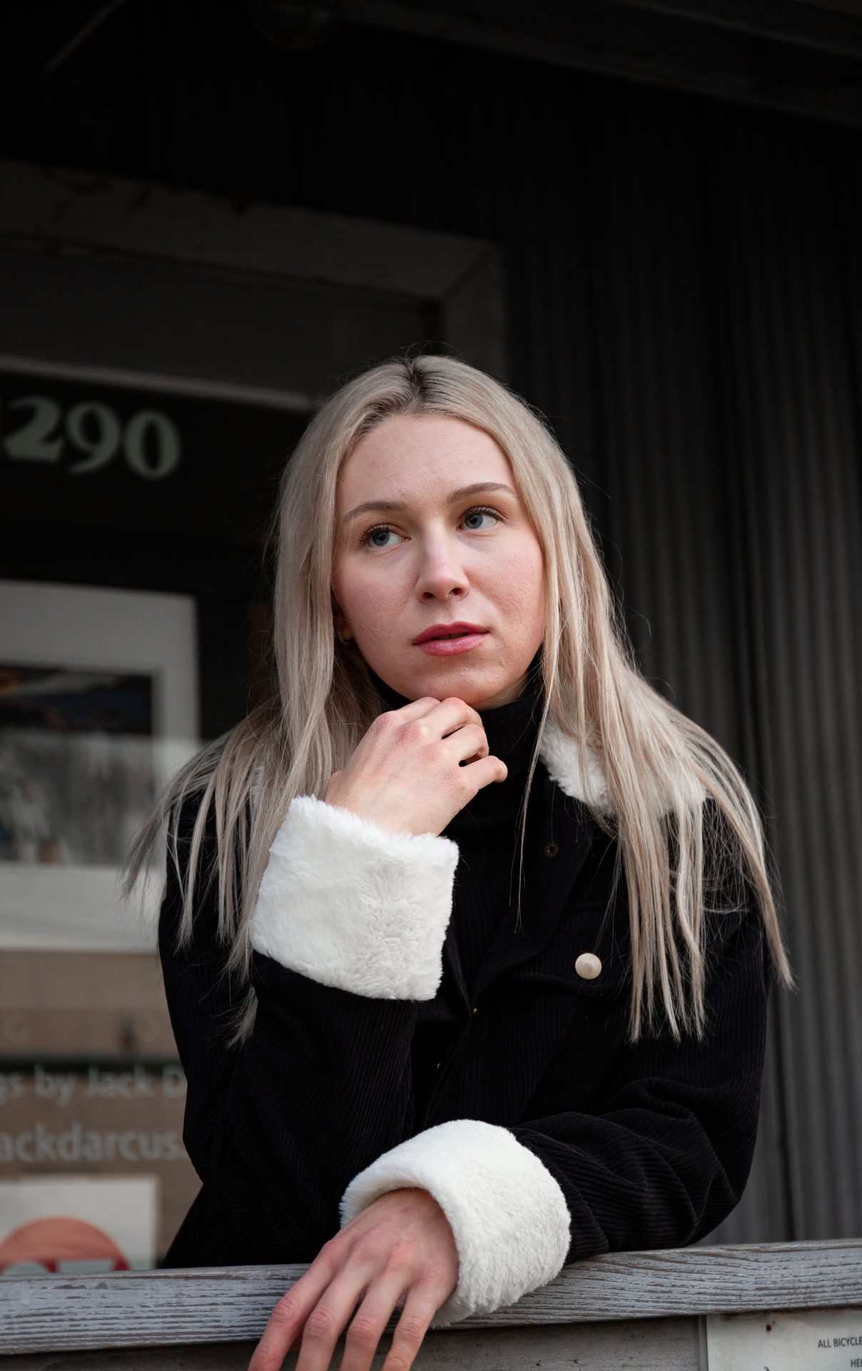 Flash photography, Face, Lip, Hairstyle, Fashion, Lipstick