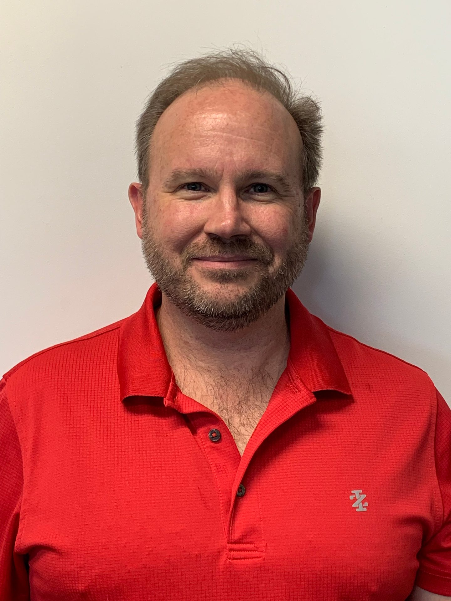 Dress shirt, Forehead, Chin, Smile, Sleeve, Beard, Collar
