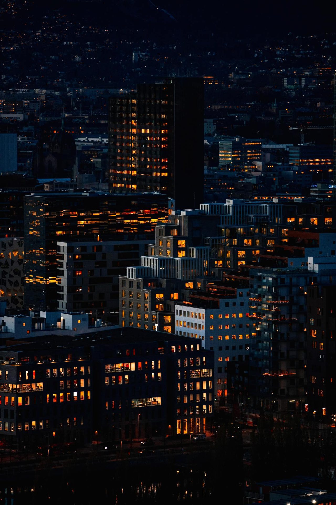 Tower block, Urban design, Residential area, Building, Skyscraper, Electricity, Condominium, Dusk, Neighbourhood