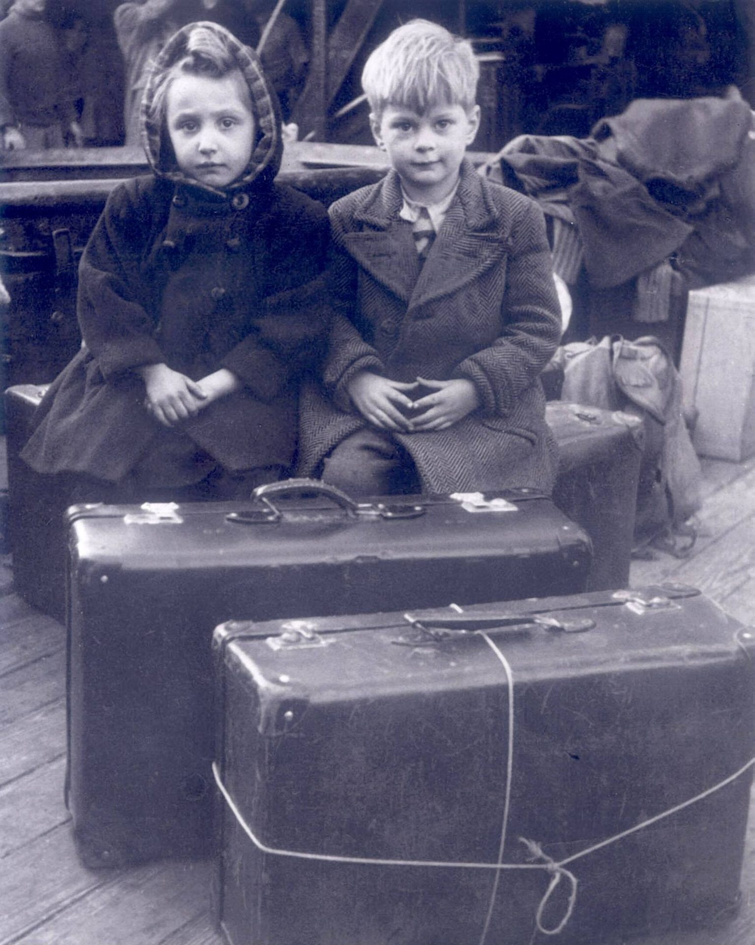 Outerwear, Suitcase, Jacket, Child