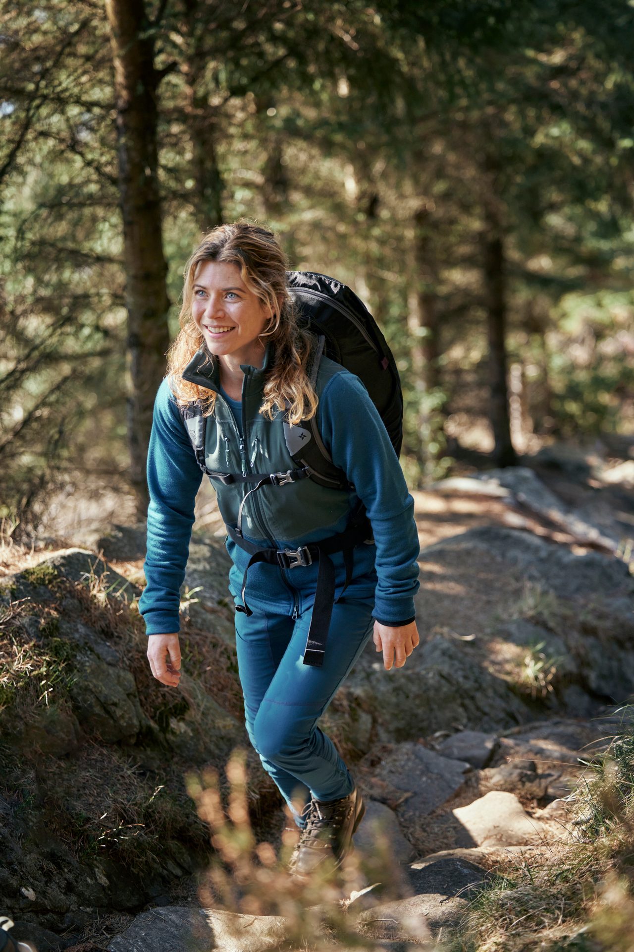 People in nature, Flash photography, Natural landscape, Plant, Leaf, Wood, Branch, Tree, Happy