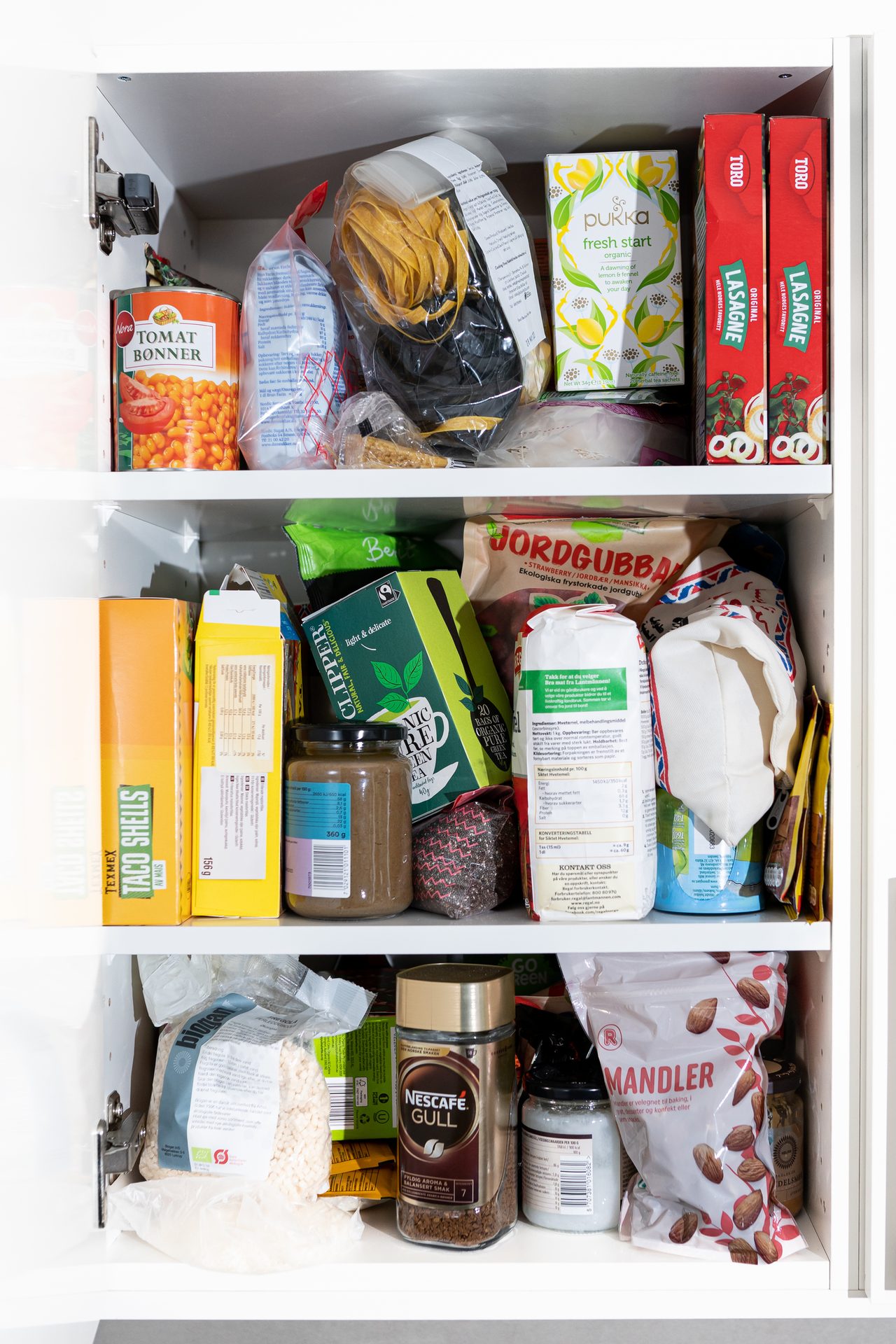 Food storage, Kitchen appliance, Ingredient, Shelving