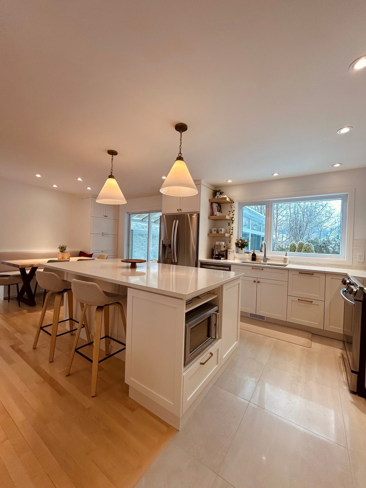 Interior design, Furniture, Table, Wood, Lighting, Countertop, Kitchen, Flooring, Houseplant, Building