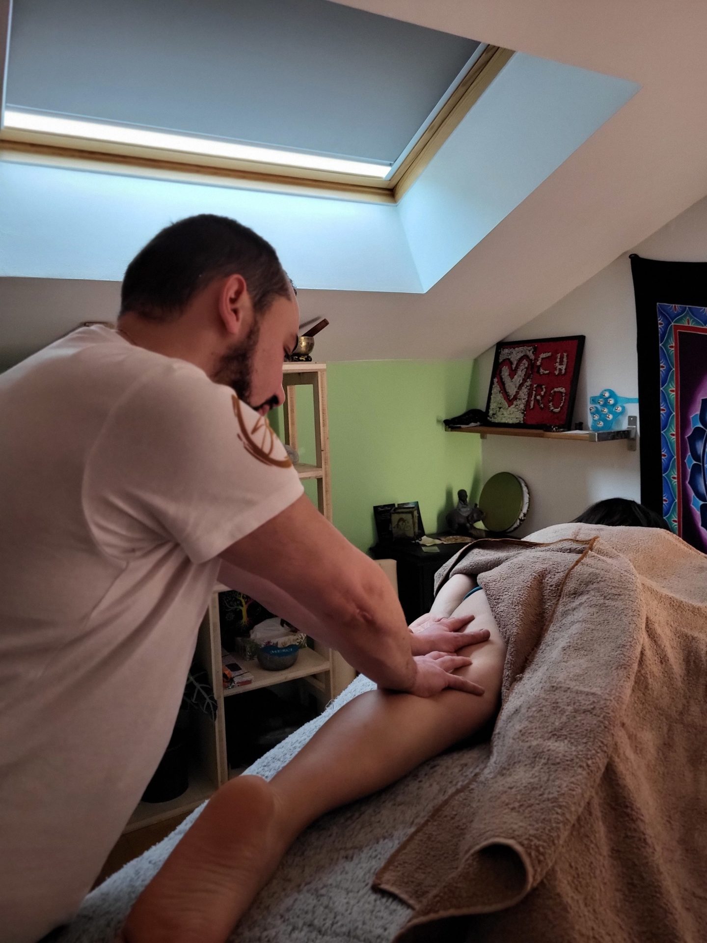 Joint, Hand, Shoulder, Arm, Comfort, Wood, Flooring, Floor