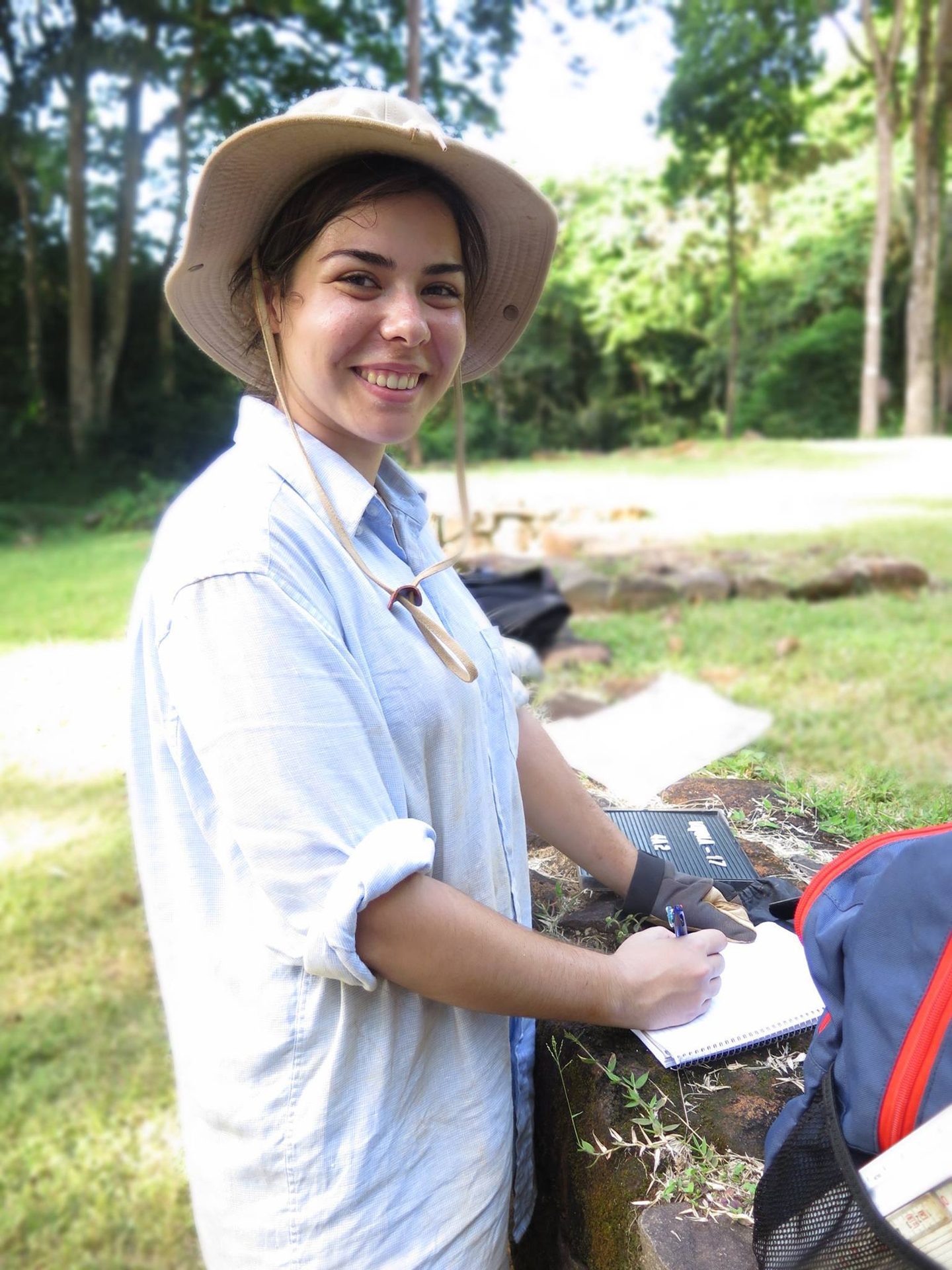 People in nature, Sun hat, Smile, Plant, Leaf, Eyewear, Tree, Happy, Leisure