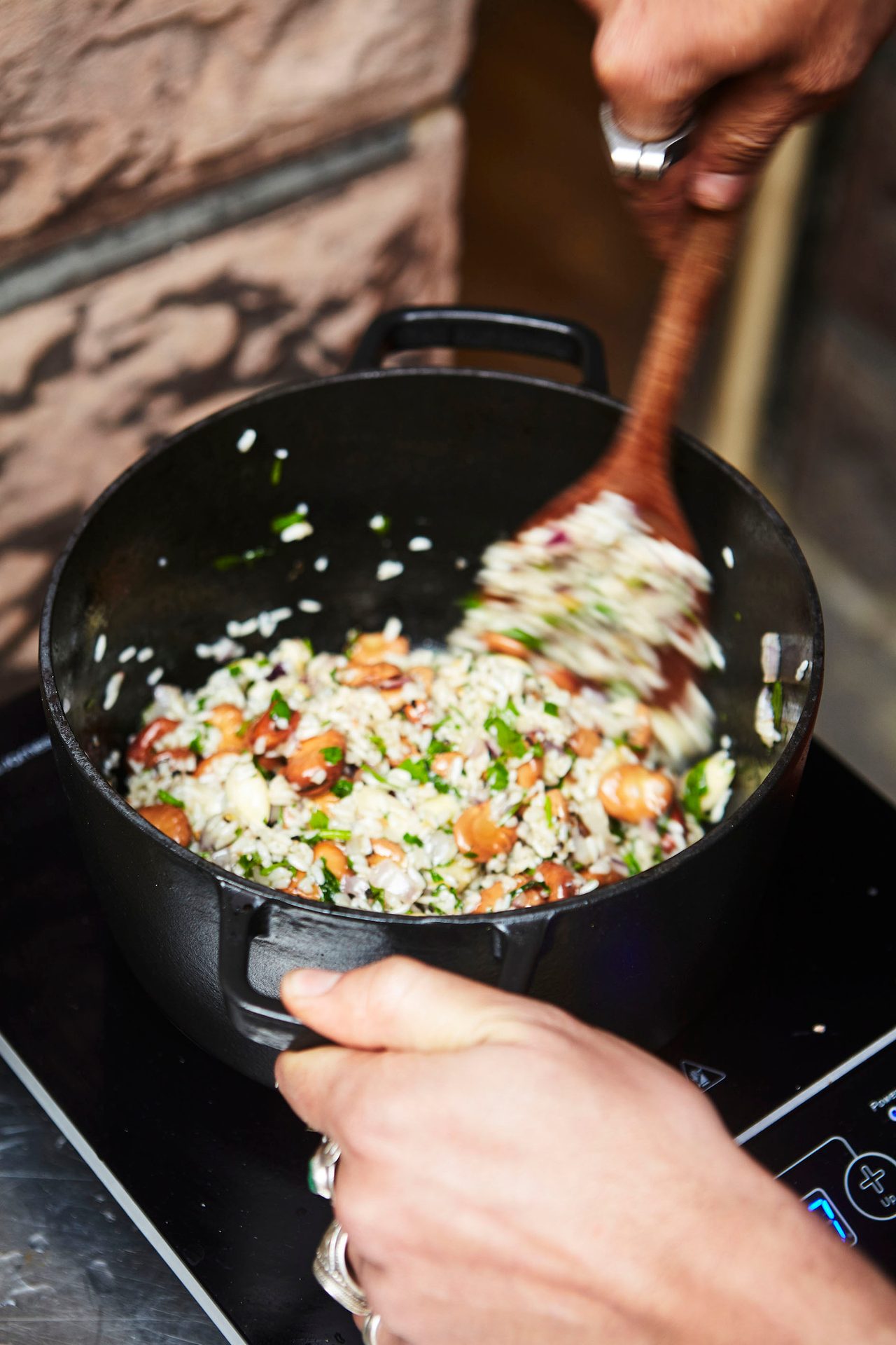 Cookware and bakeware, Staple food, Ingredient, Recipe, Rice, Tableware