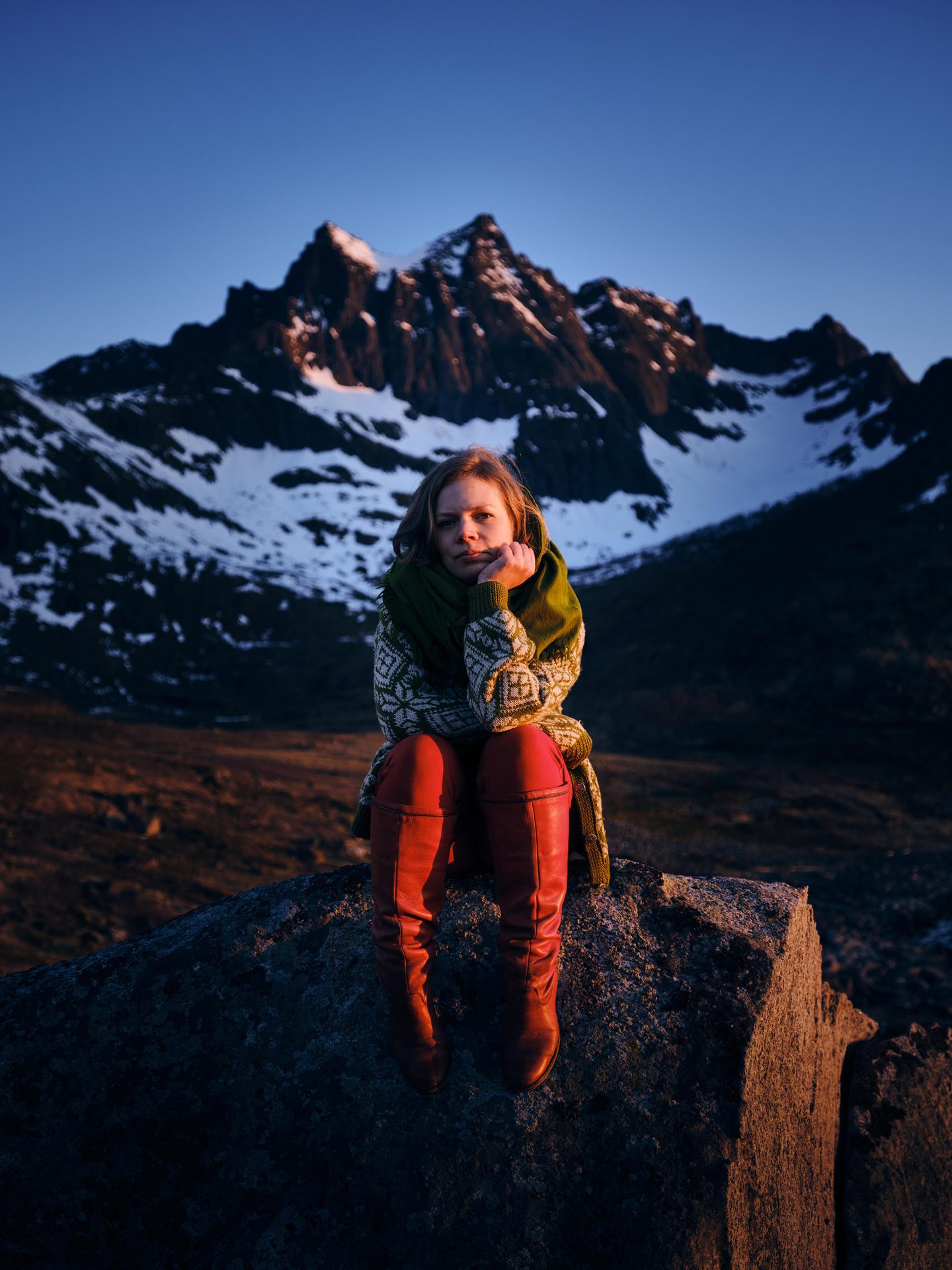 People in nature, Flash photography, Glacial landform, Sky, Mountain, Smile, Snow, Highland, Happy, Travel