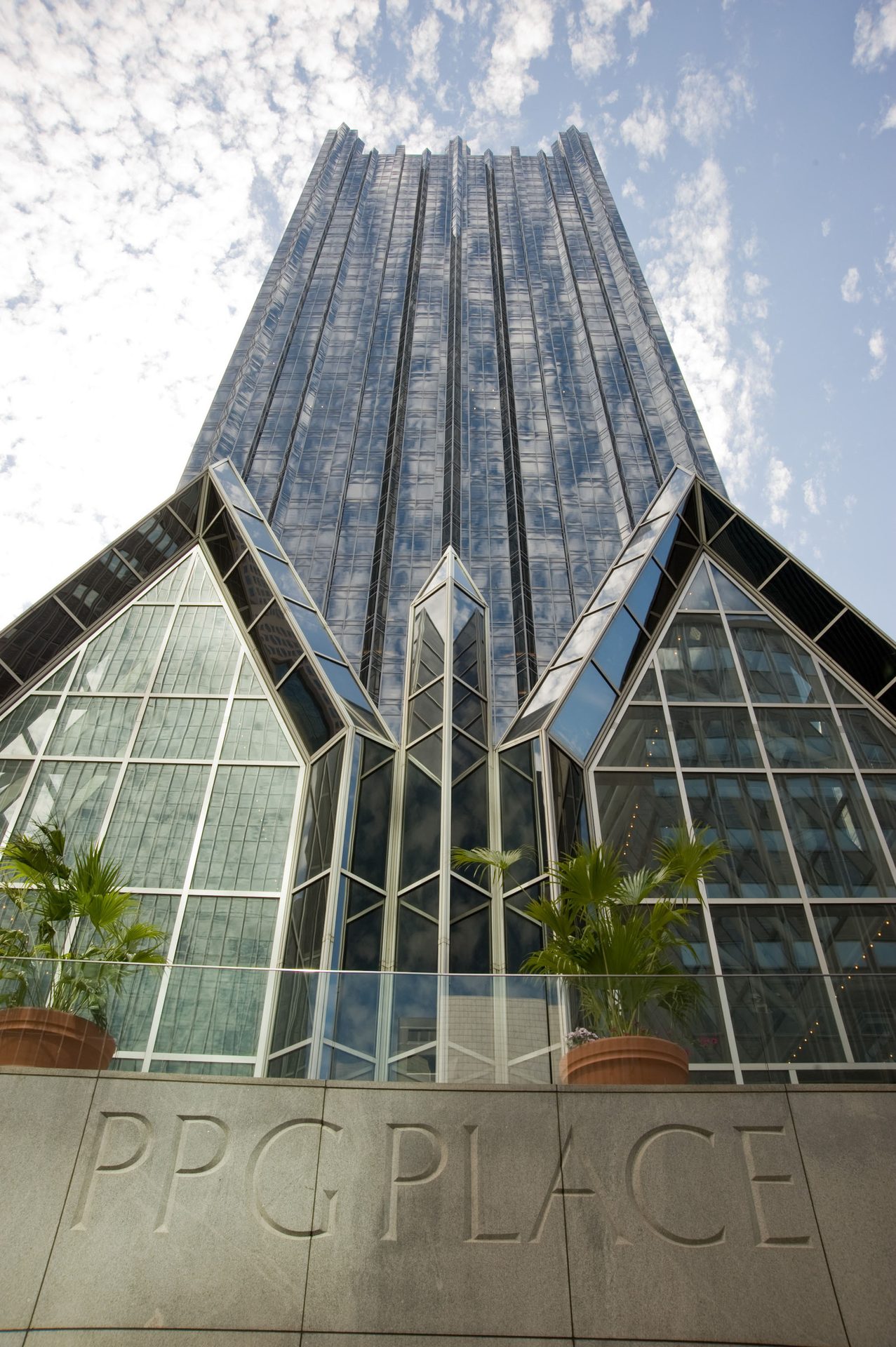Tower block, Urban design, Cloud, Sky, Building, Skyscraper, Plant, Condominium, World