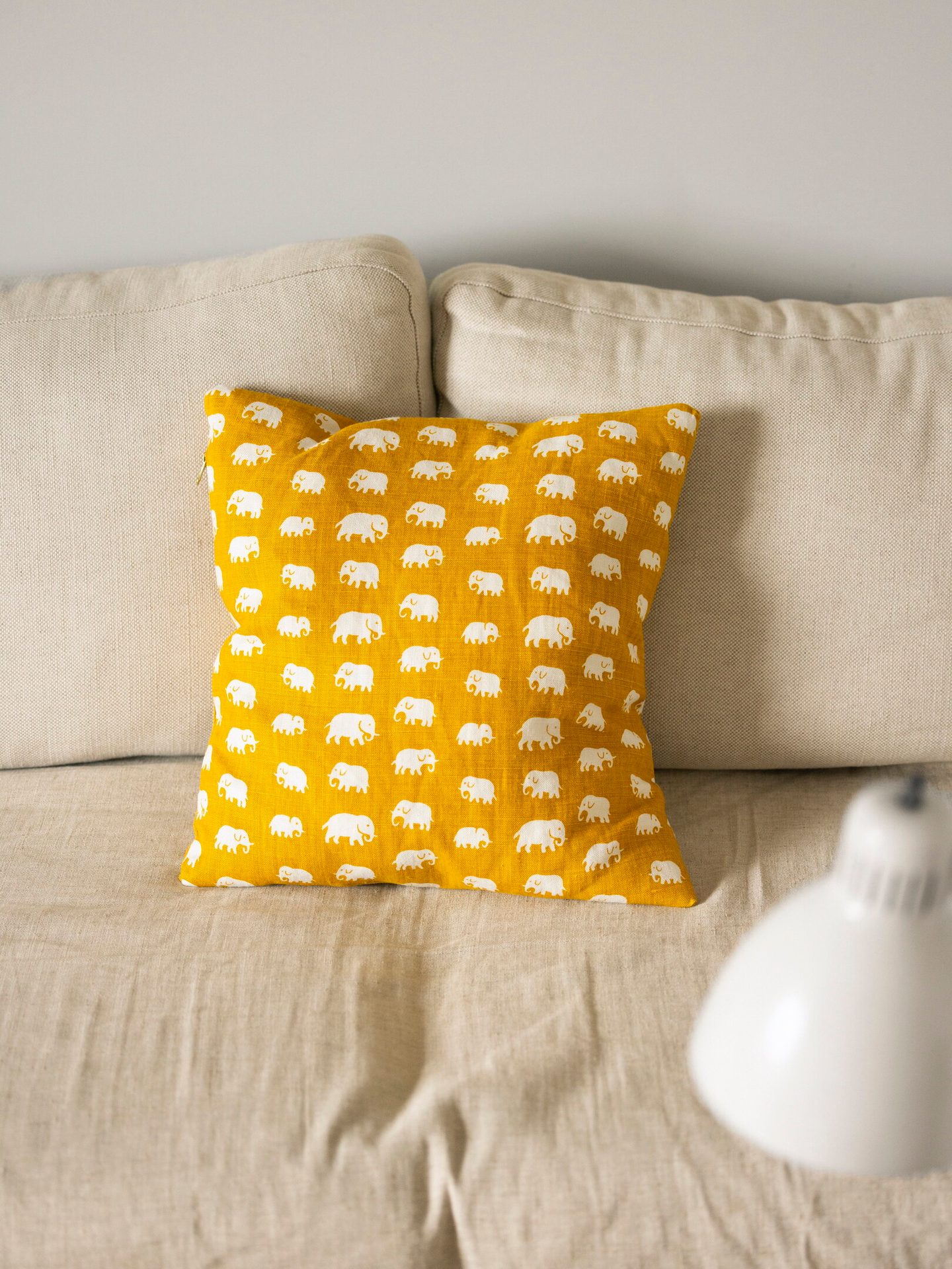 Furniture, Comfort, Couch, Textile, Wood, Pillow, Lamp
