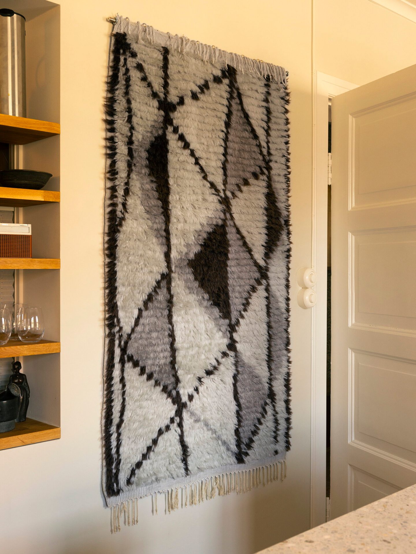 Interior design, Product, Rectangle, Textile, Wood, Sleeve, Art, Door, Floor, Window