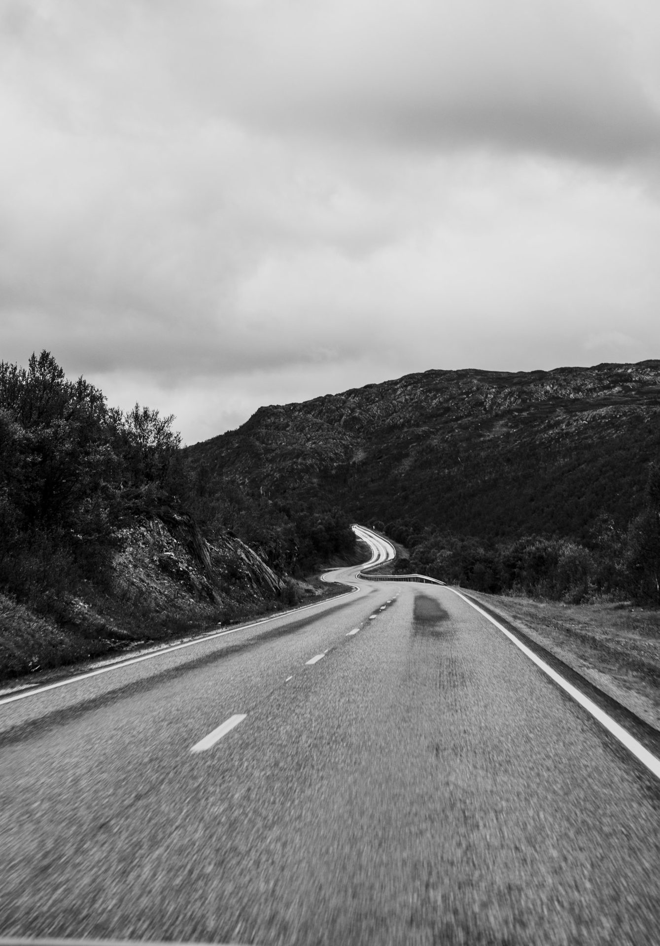 Road surface, Natural landscape, Cloud, Sky, Plant, Asphalt, Thoroughfare, Black-and-white, Tree, Mountain