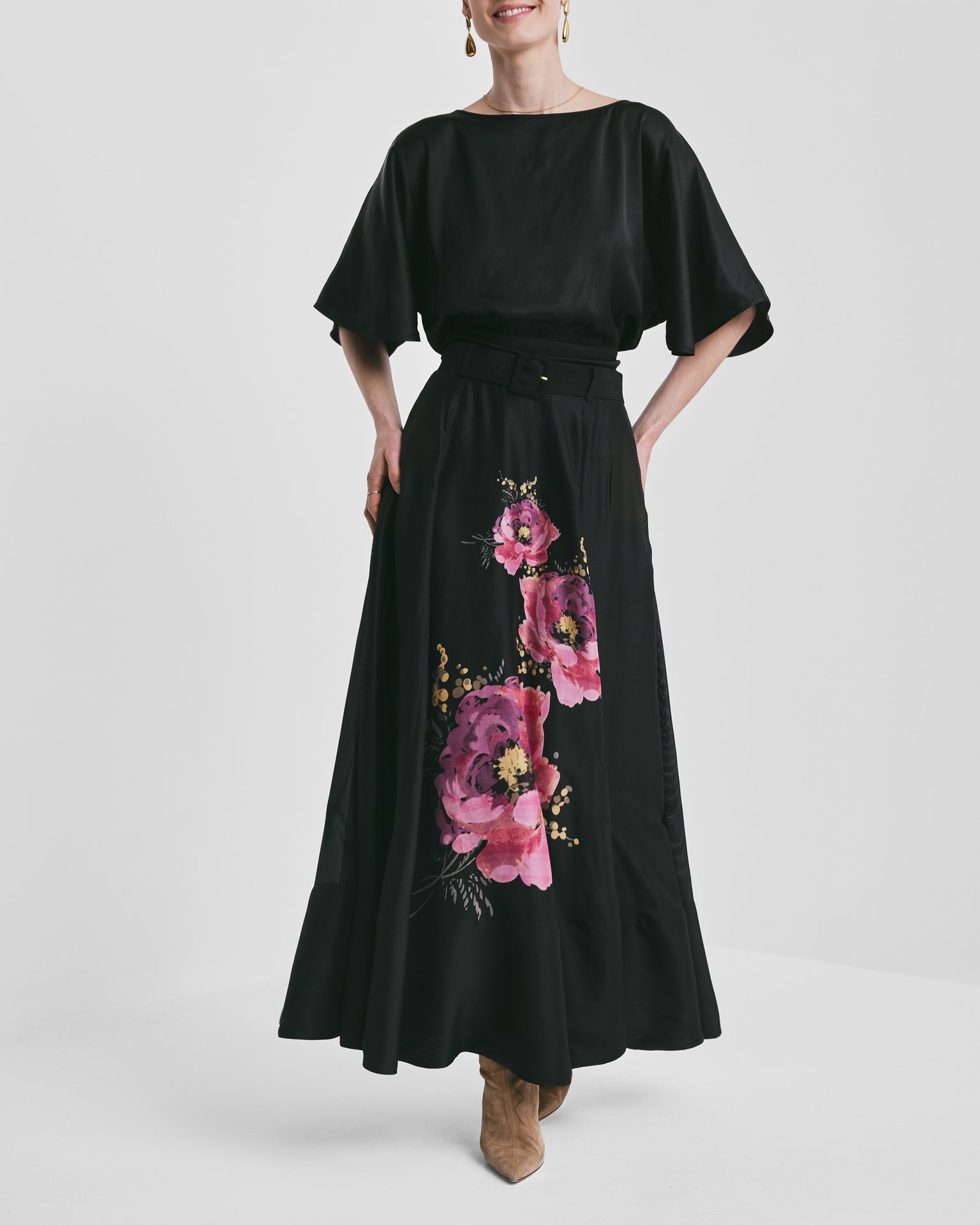 Formal wear, One-piece garment, Day Dress, Sleeve, Fashion, Textile, Pink, Waist, Gown