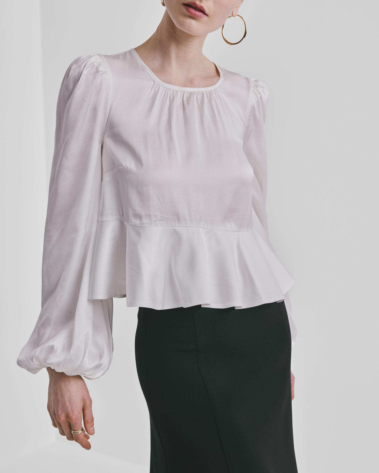 Sleeve, Textile, Waist, Ruffle