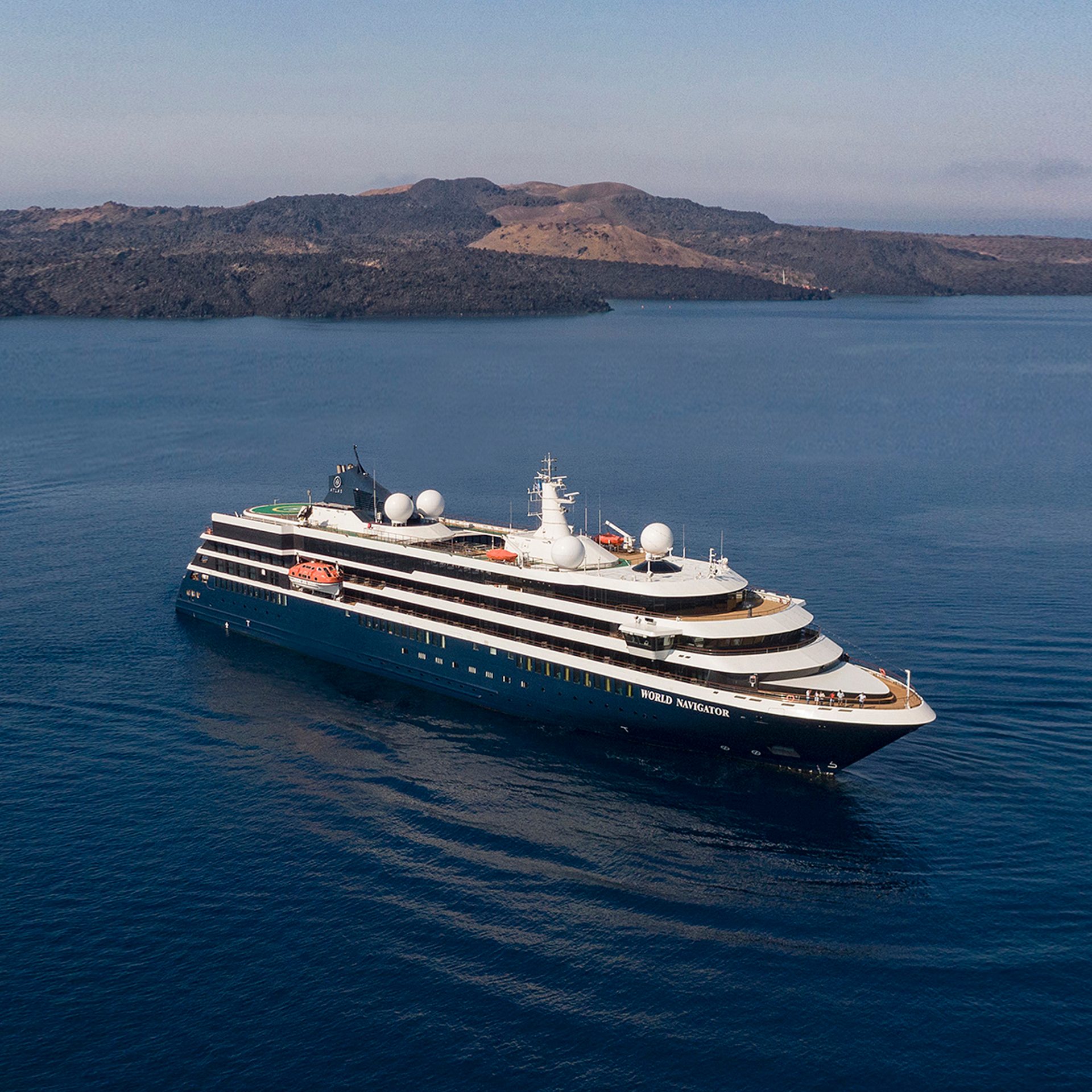Naval architecture, Cruise ship, Water, Watercraft, Sky, Boat, Vehicle, Cruiseferry, Mountain